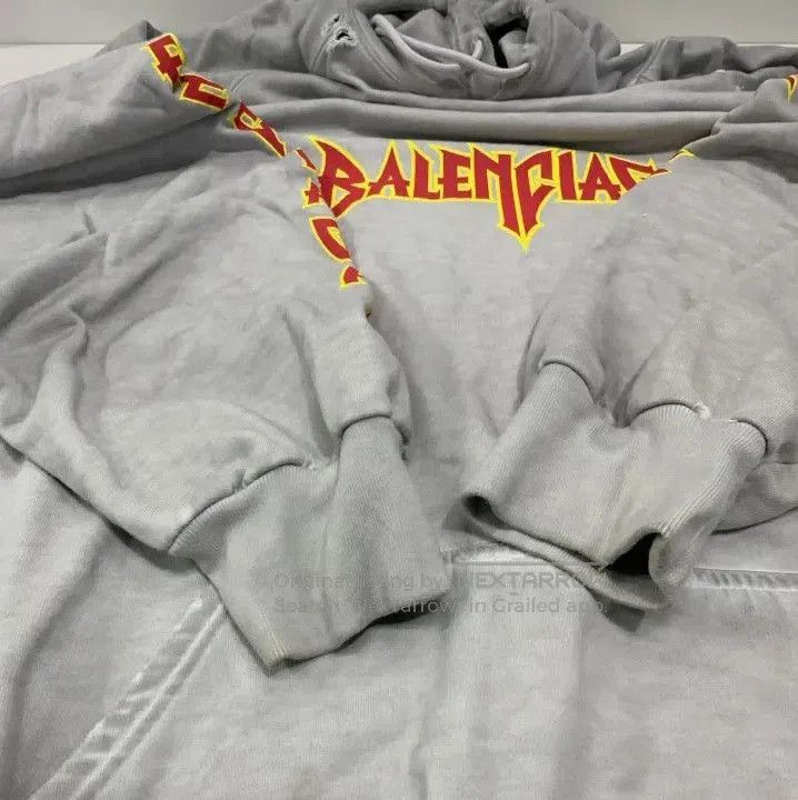 Balenciaga Balenciaga Logo Print Hoodie for Men. Size US M / EU 48-50 / 2 - 5 Thumbnail