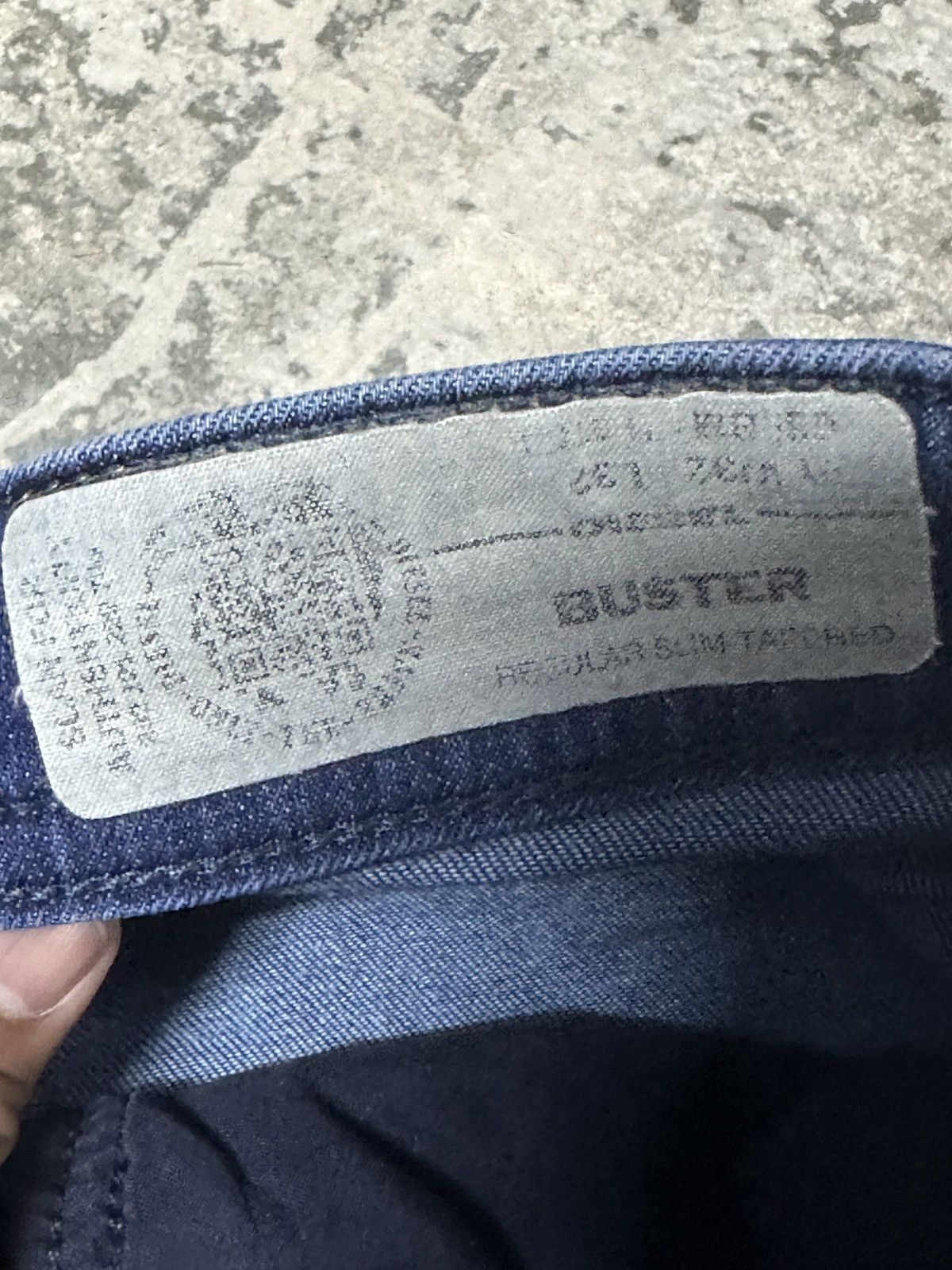 Diesel Diesel Buster Regular Slim Tapered Jeans mens Size US 33 - 10 Thumbnail