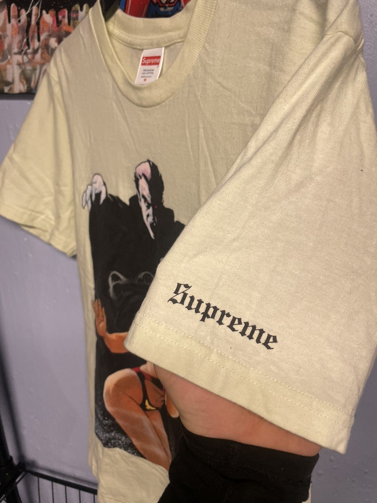 Supreme Supreme Vampirella Tee Pale Yellow Medium Size US M / EU 48-50 / 2 - 6 Thumbnail