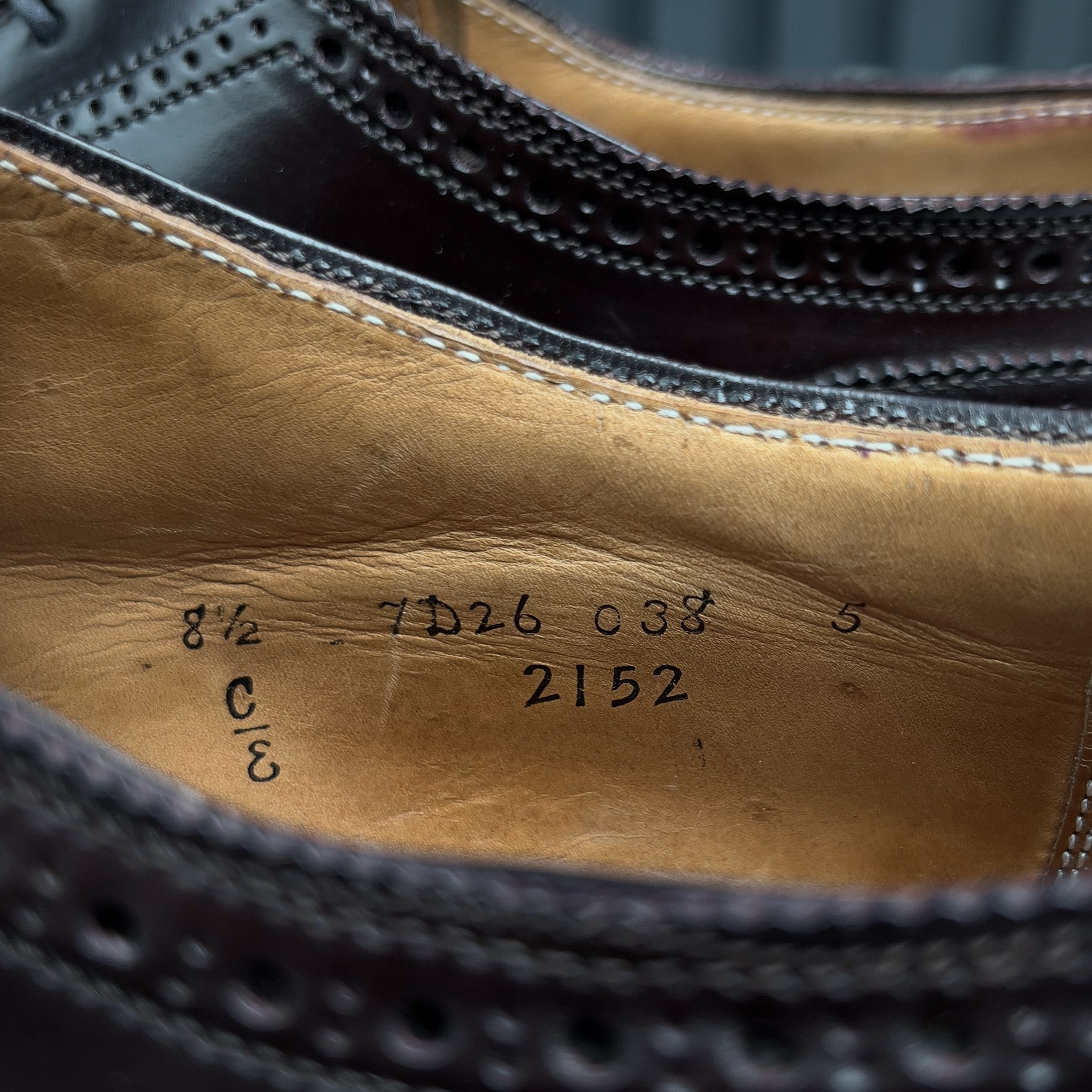 Alden Alden Medallion Cap Toe Full Brogues Derby Shell Cordovan Size US 9.5 / EU 42-43 - 10 Thumbnail