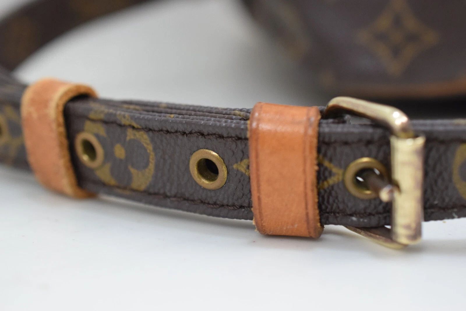 Louis Vuitton Auth Louis Vuitton Danube GM Crossbody Bag Monogram M45262 Size ONE SIZE - 9 Thumbnail