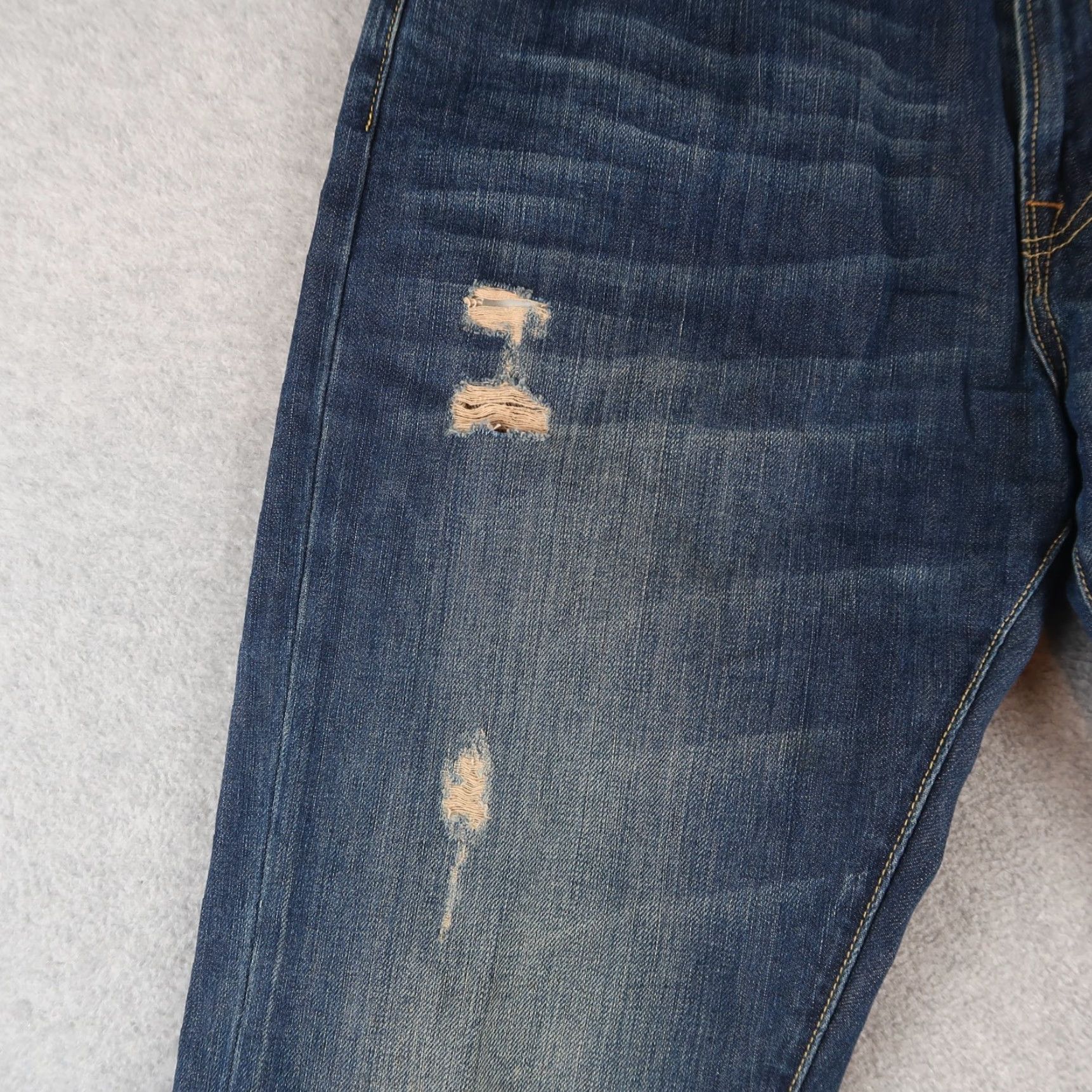 Denime VINTAGE Christian Audigier Denim Jeans Size 34x32 Straight Leg Distressed Mens Jeans Casual Blue 5-Pocket Mens Vintage USA Cotton Stretch Regular Size US 34 / EU 50 - 4 Thumbnail