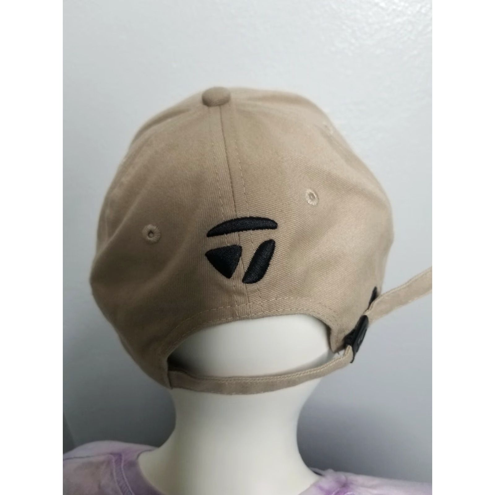 TaylorMade TaylorMade Golf Hat Baseball Cap Mens Adjustable Beige Baseball Cap USA 90s? (But avoid adding uncertain decade) Size ONE SIZE - 3 Thumbnail