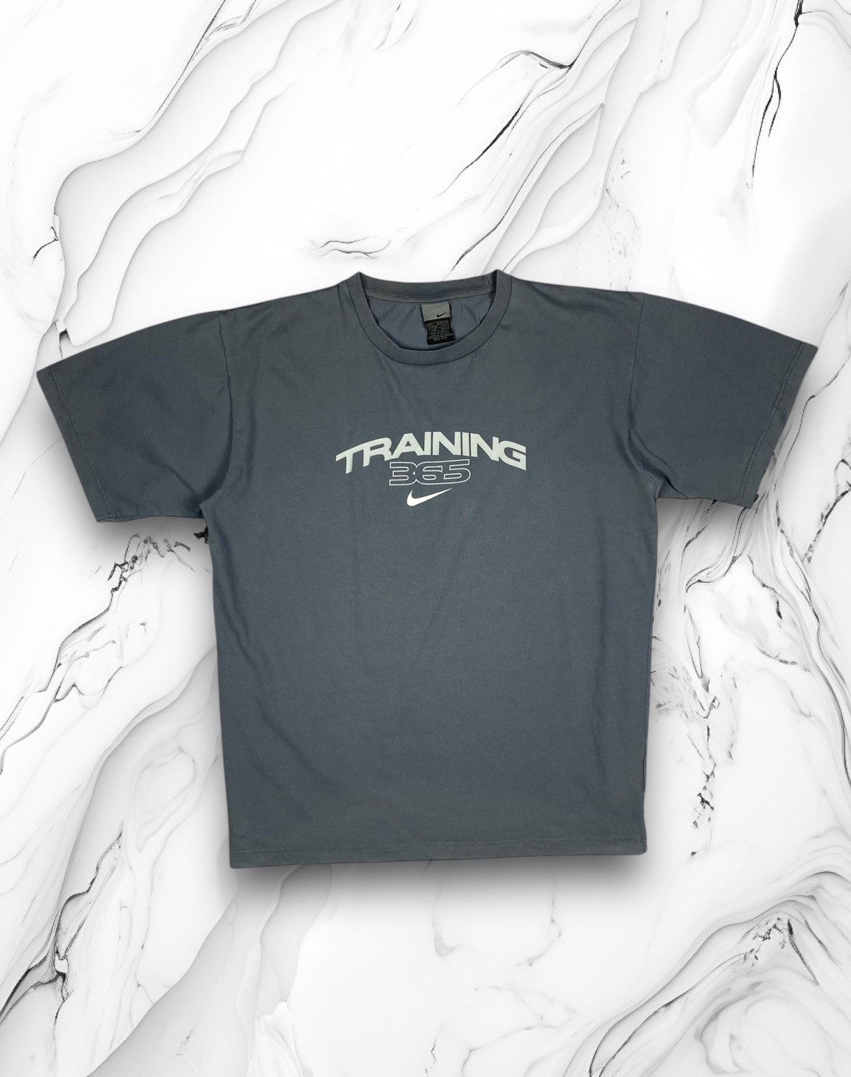 Nike × Vintage Vintage Nike Training 365 Center Logo Tee Size US L / EU 52-54 / 3 - 1 Thumbnail