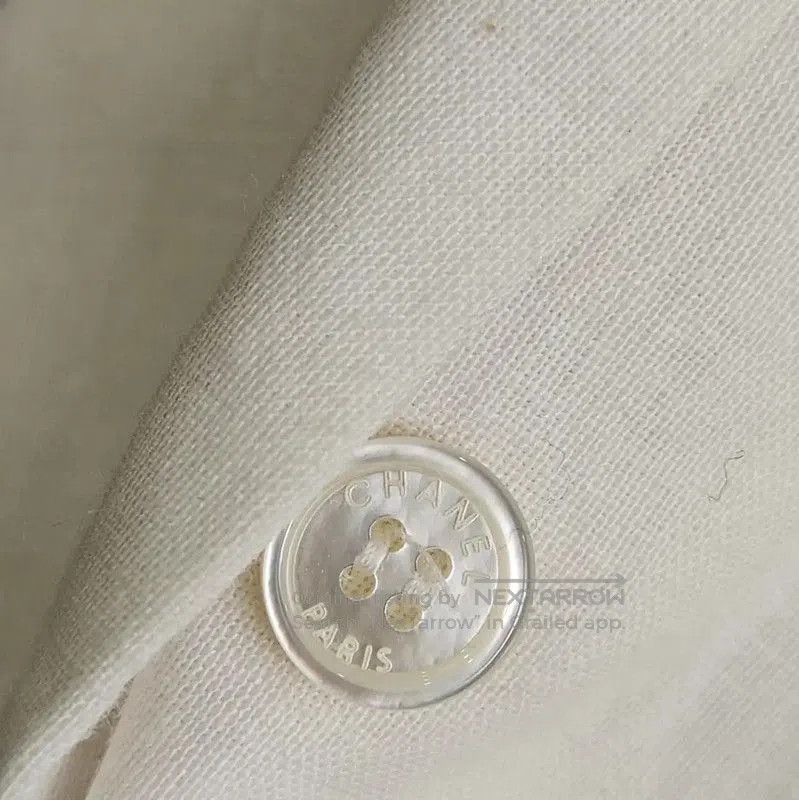 Chanel Chanel White Cotton Bow Short Sleeve Shirt . Size L / US 10 / IT 46 - 6 Thumbnail