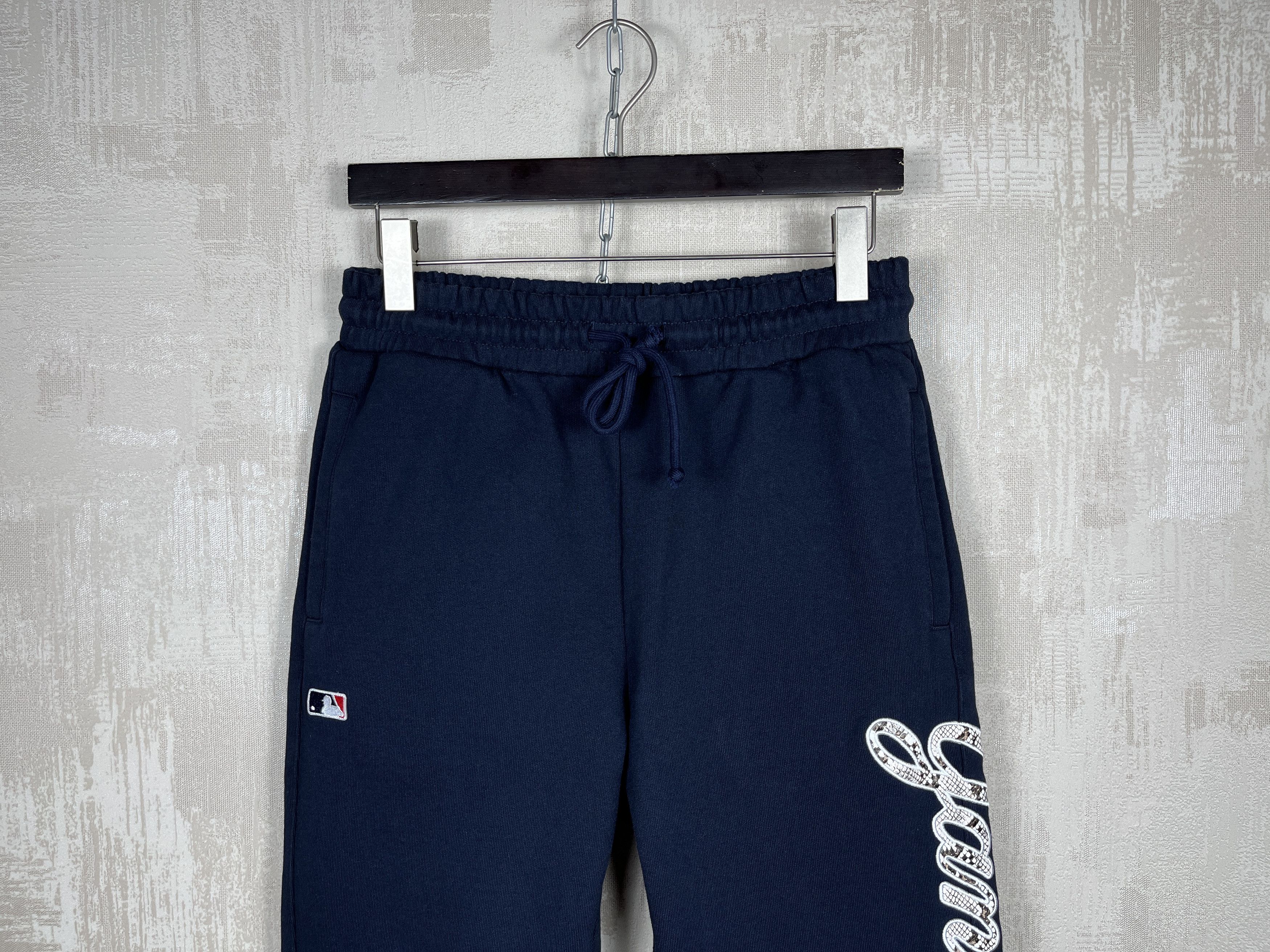 Kith × New York Yankees KITH x New York Yankees Sweatpants Size US 30 / EU 46 - 2 Thumbnail