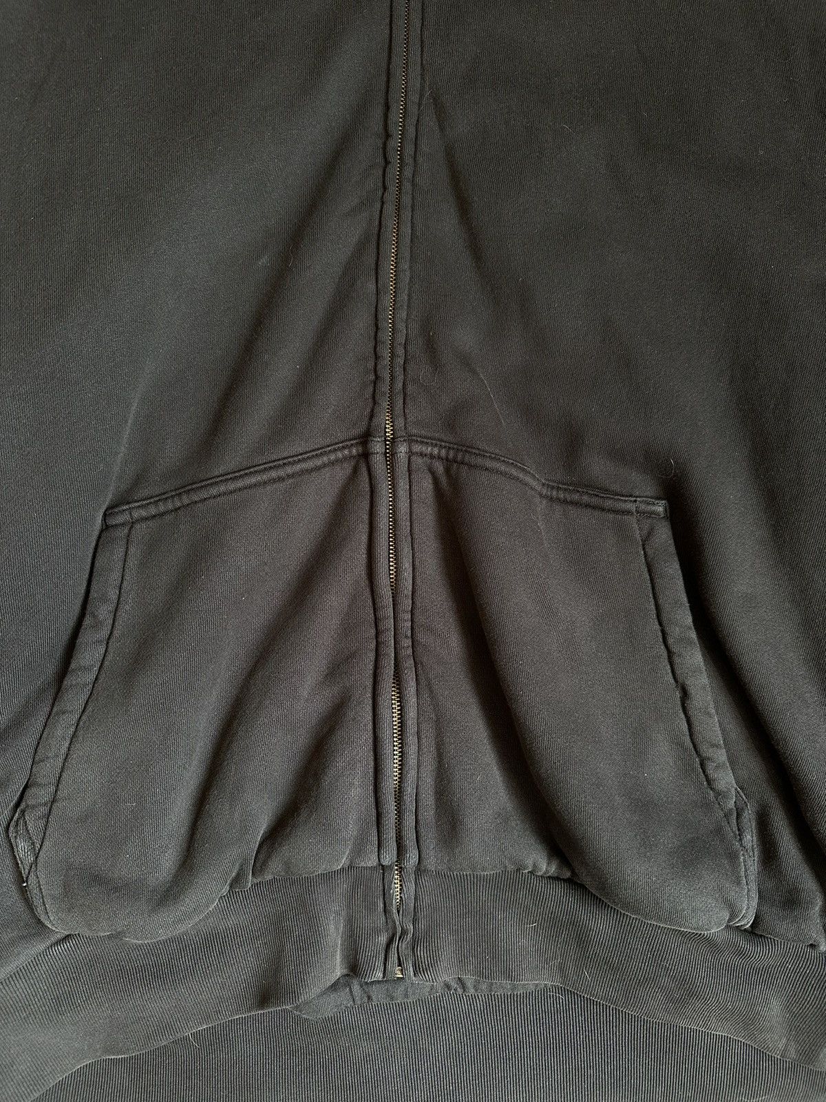 Balenciaga × Gap × Yeezy Unreleased YZY GAP oversized zip up Size US XL / EU 56 / 4 - 5 Thumbnail