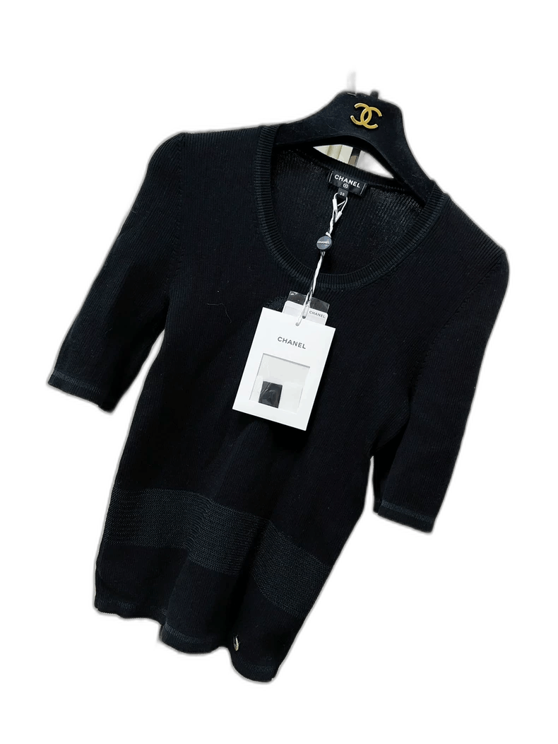 Chanel Chanel 21P Black CC Logo Knit Top Size M / US 6-8 / IT 42-44 - 1 Thumbnail