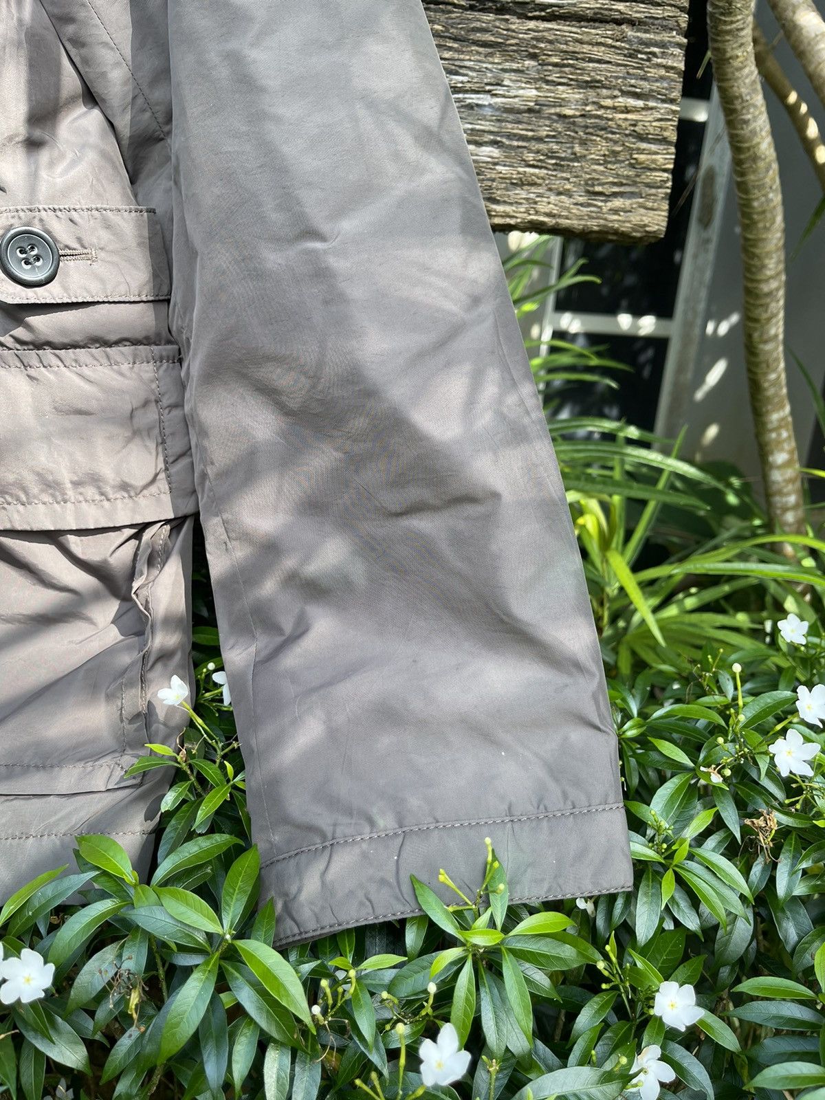 Armani Collezioni Armani Collezioni Lightweight Nylon Jacket - Size 52 Size US L / EU 52-54 / 3 - 10 Thumbnail