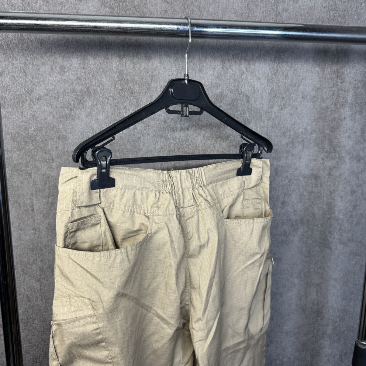 Japanese Brand Cargo shorts multi pocket Japanese style military Size US 32 / EU 48 - 5 Thumbnail