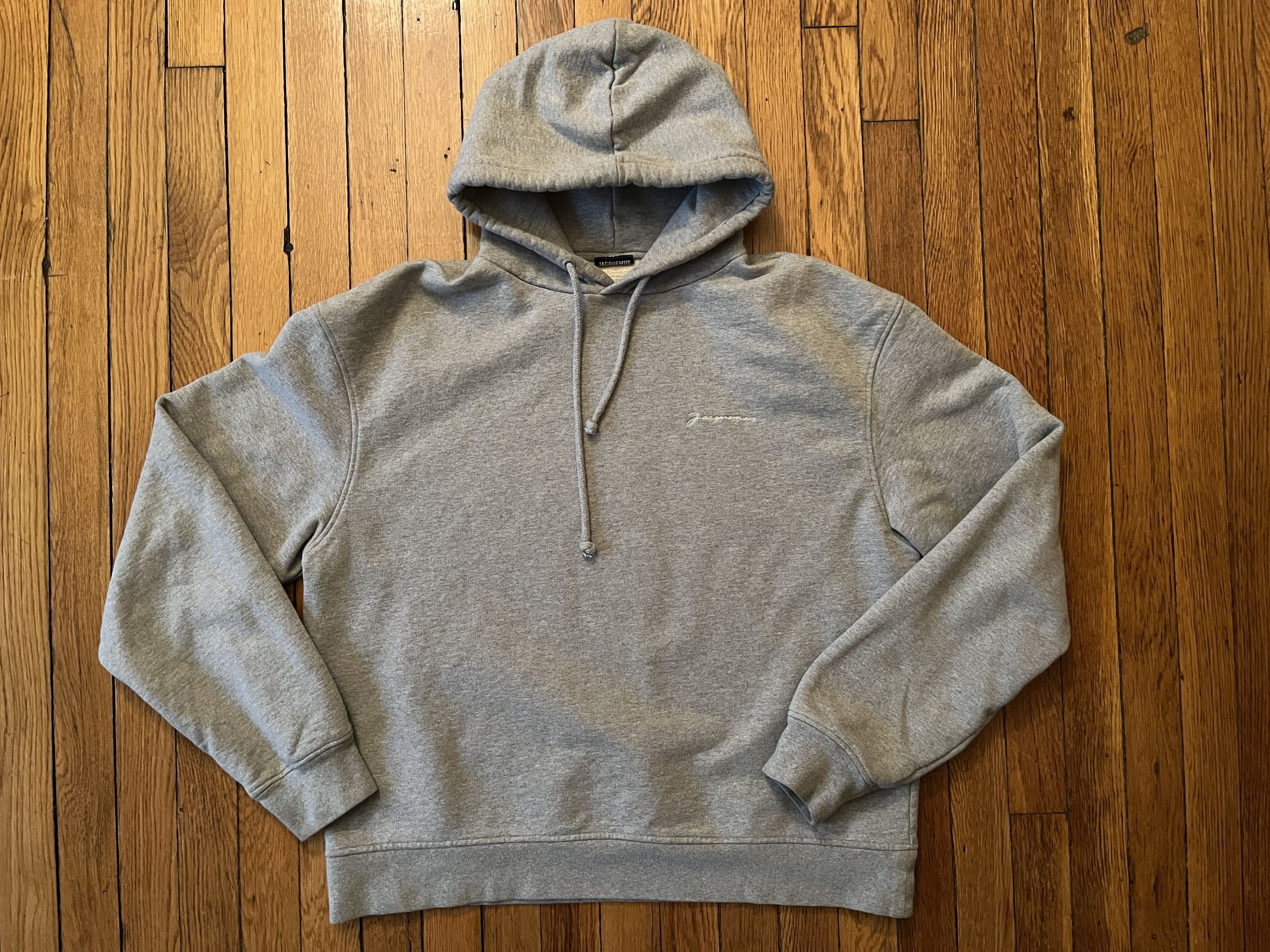 Image of Jacquemus Logo Embroidered Hoodie in Heaher Gray, Men's (Size Large)