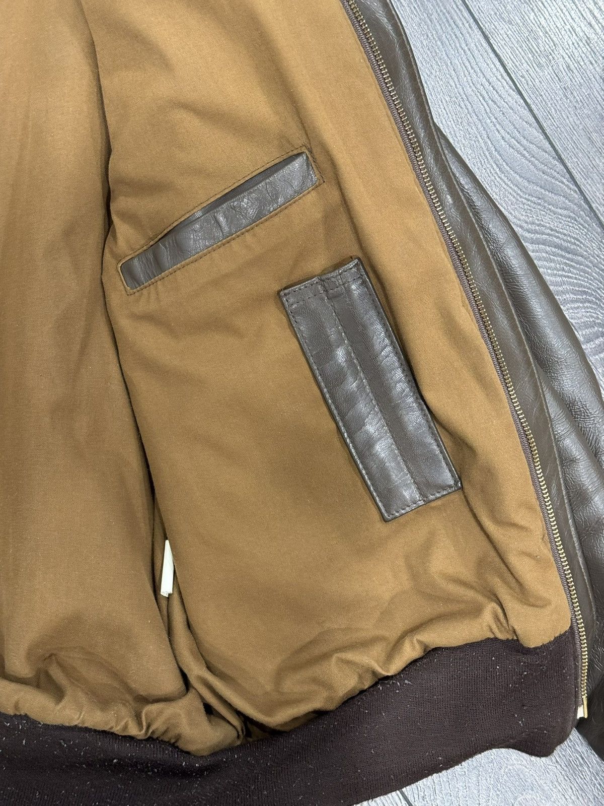 Cockpit USA Horsehide leather jacket Cockpit USA A-2 Flight Jacket 2007 Size US XL / EU 56 / 4 - 18 Thumbnail