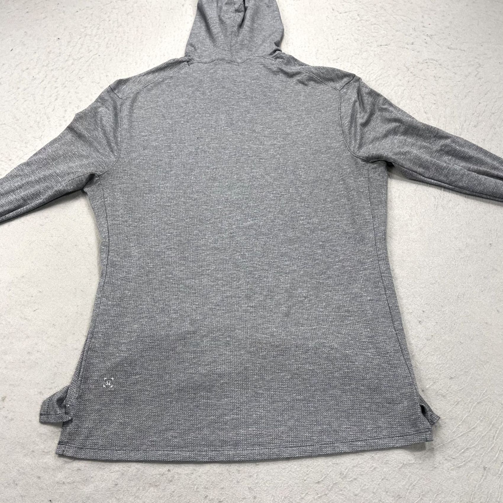 Lululemon Lululemon Hoodie Mens M Gray Lightweight Pullover Logo Shirt? Size US M / EU 48-50 / 2 - 6 Thumbnail