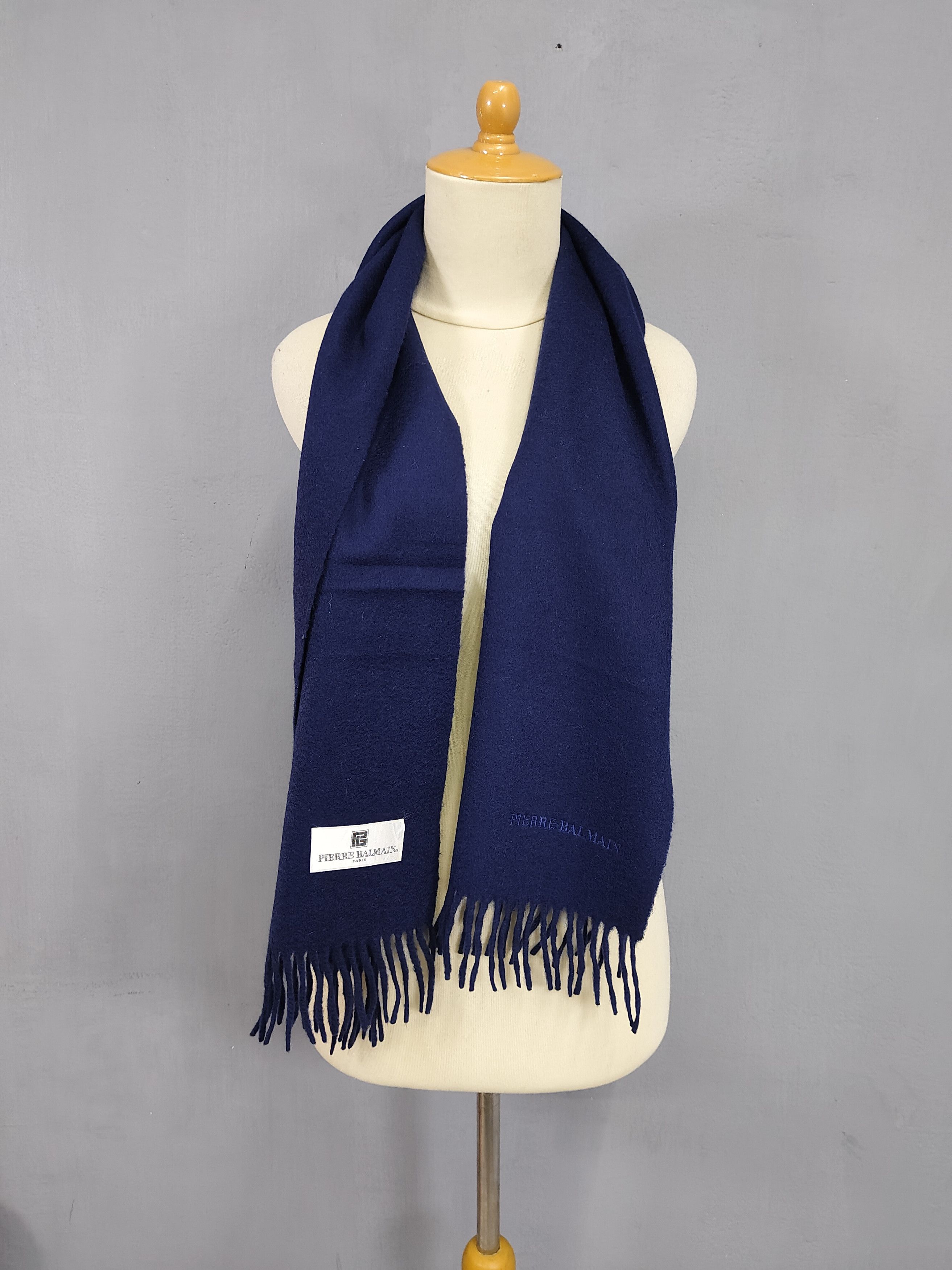 Pierre Balmain 90s Pierre Balmain- Solid Navy Embroidered Logo Wool Scarf Size ONE SIZE - 5 Thumbnail
