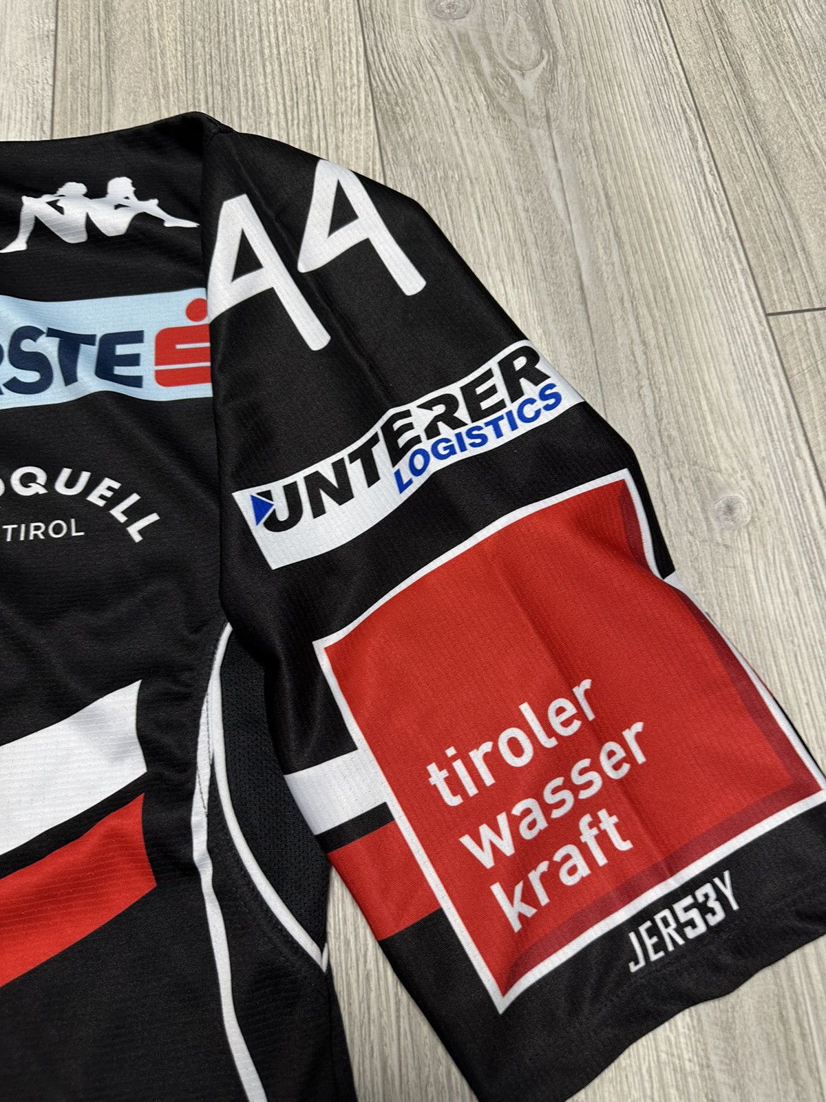 NHL HC Tiroler Wasserkraft Innsbruck Die Haie Jersey #44 Guimond Size US XL / EU 56 / 4 - 5 Thumbnail