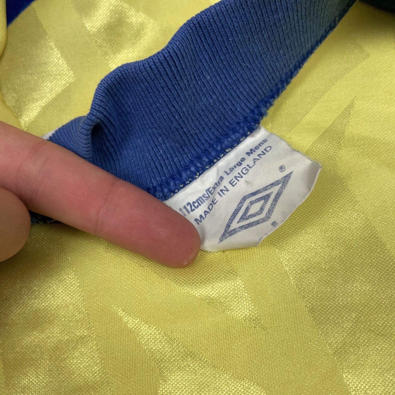 Umbro × Vintage Vintage Umbro Men's Yellow Everton F.C. Football Jersey XL Size US XL / EU 56 / 4 - 8 Thumbnail
