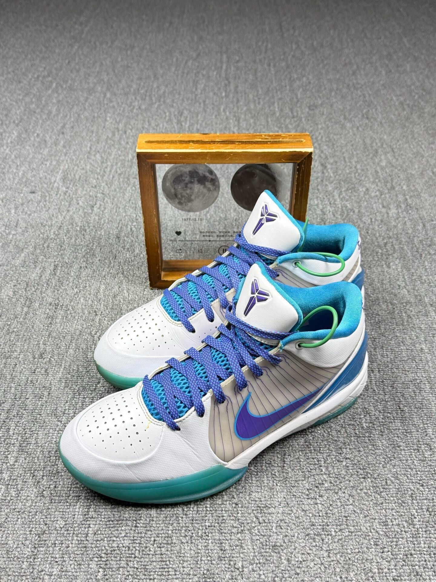 Nike Nike KOBE4 Blue Lowtop Sneakers 11 Men Size US 11 / EU 44 - 1 Thumbnail