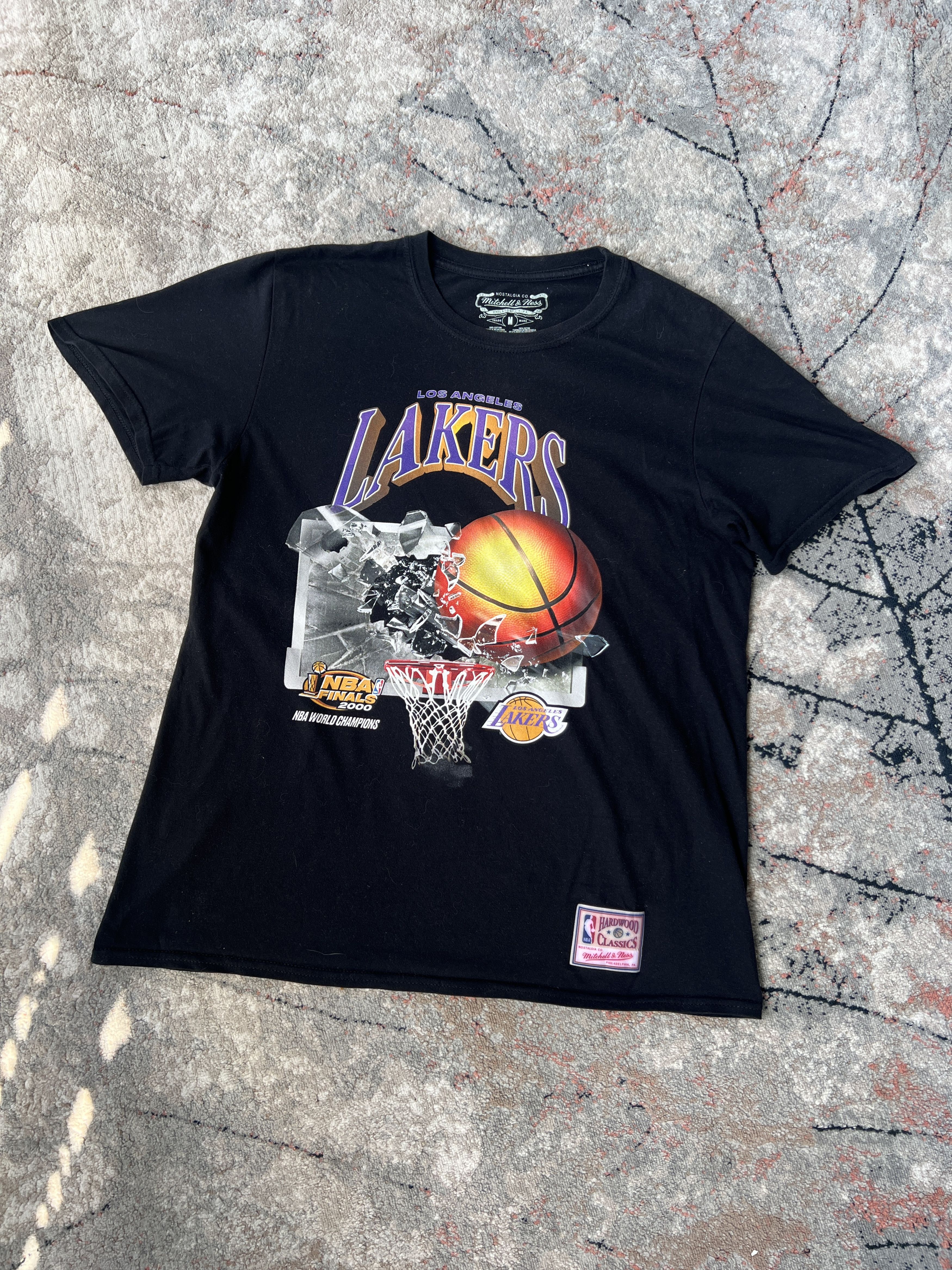 Mitchell & Ness Los Angeles Lakers NBA Finals 2000 World Champions Tee Size US M / EU 48-50 / 2 - 1 Thumbnail