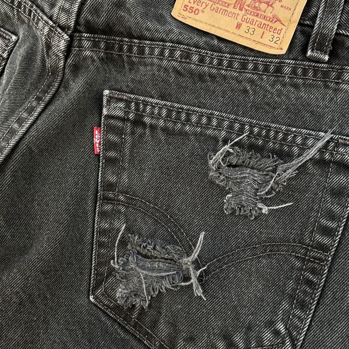 Levi's × Vintage Vintage Distressed Levi’s Made In USA 550 Denim Jean Pants Size US 33 - 13 Thumbnail