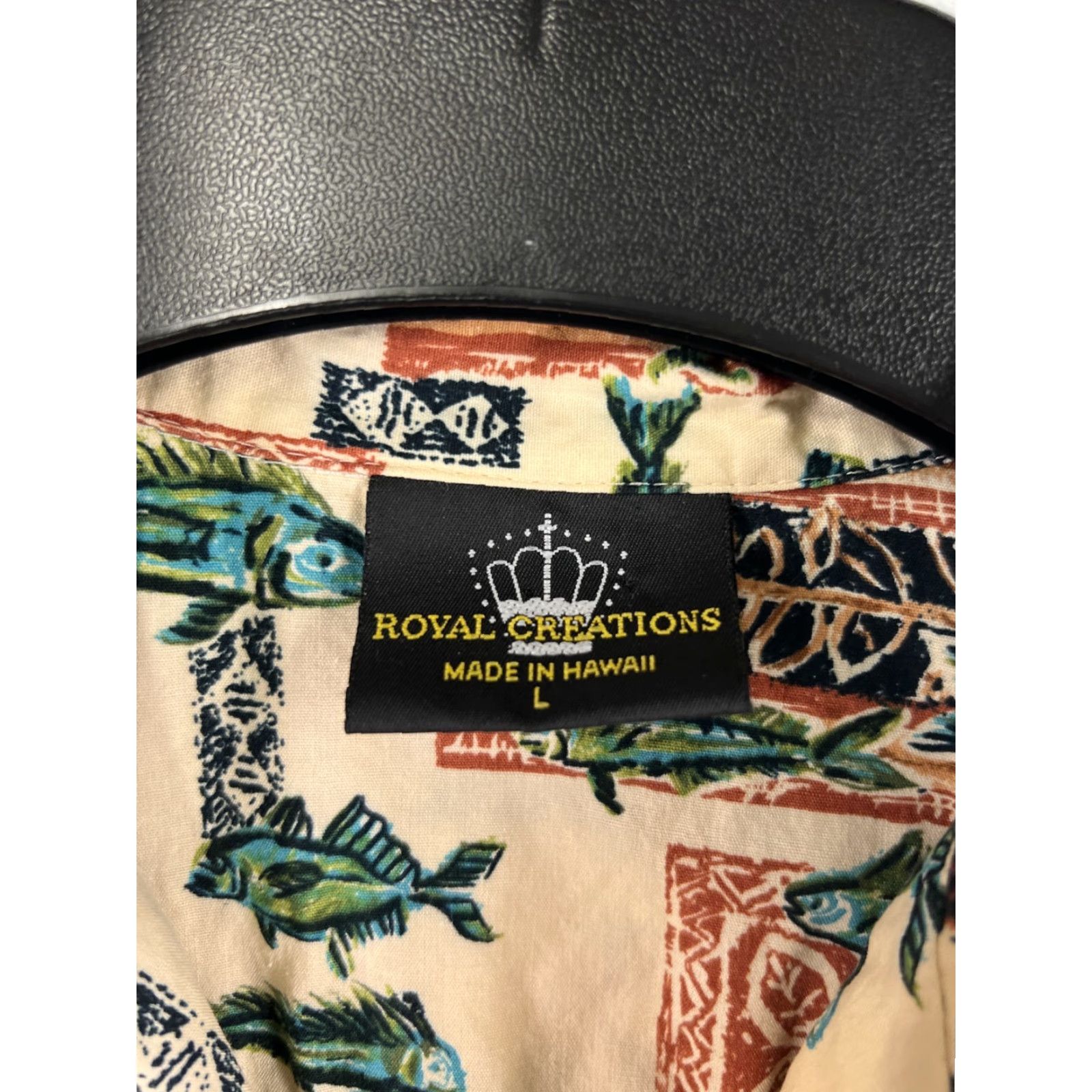 Vintage VINTAGE Royal Creations Hawaiian Shirt Mens Large Beige Sport Fish Pattern 100% Cotton Size US L / EU 52-54 / 3 - 3 Thumbnail