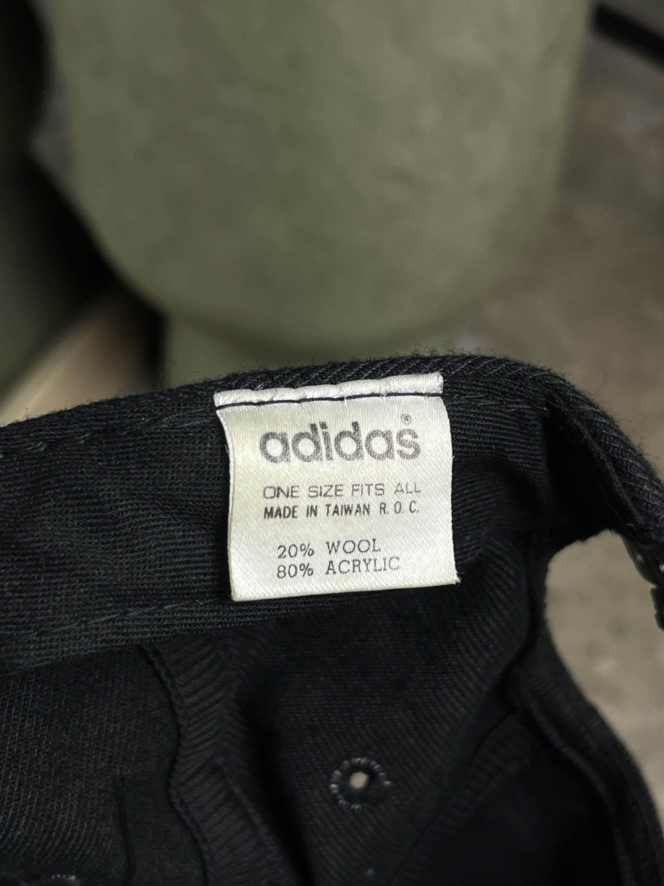 Vintage 1990s ADIDAS SOCCER SNAPBACK CAP - № 4507 Size ONE SIZE - 3 Thumbnail