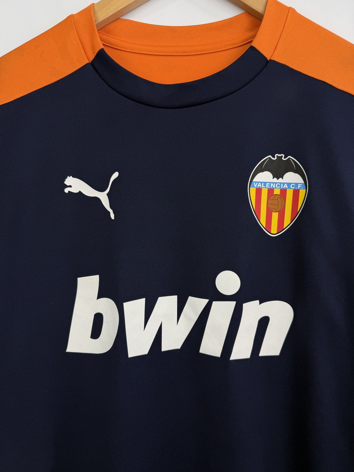 Puma 🇪🇸 2019 Valencia CF Puma Bwin Training Soccer Jersey Rare Size US S / EU 44-46 / 1 - 5 Thumbnail