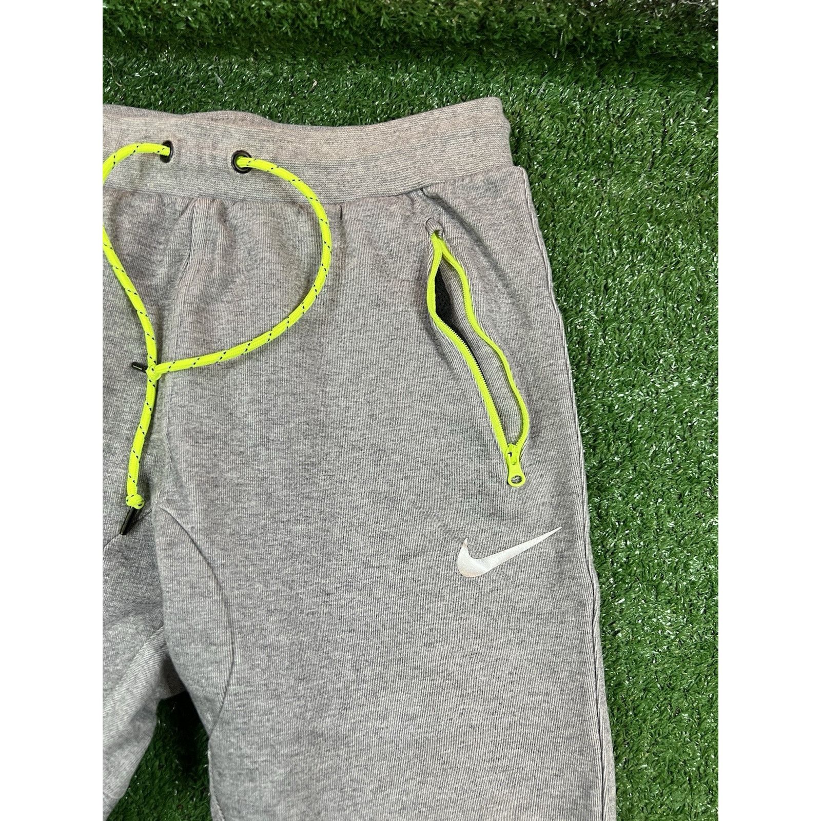 Nike Nike Tech Fleece Joggers Grey Heather Men's Small Sweatpants Size US 30 / EU 46 - 3 Thumbnail