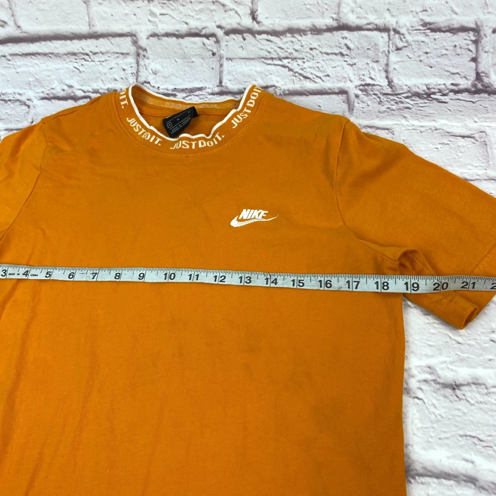 Nike VINTAGE Nike Shirt Mens Just Do It 100% Cotton Coll ar Logo Wrap Around Short Sleeve Size M Yellow - Mens T-Shirt Size US M / EU 48-50 / 2 - 6 Thumbnail