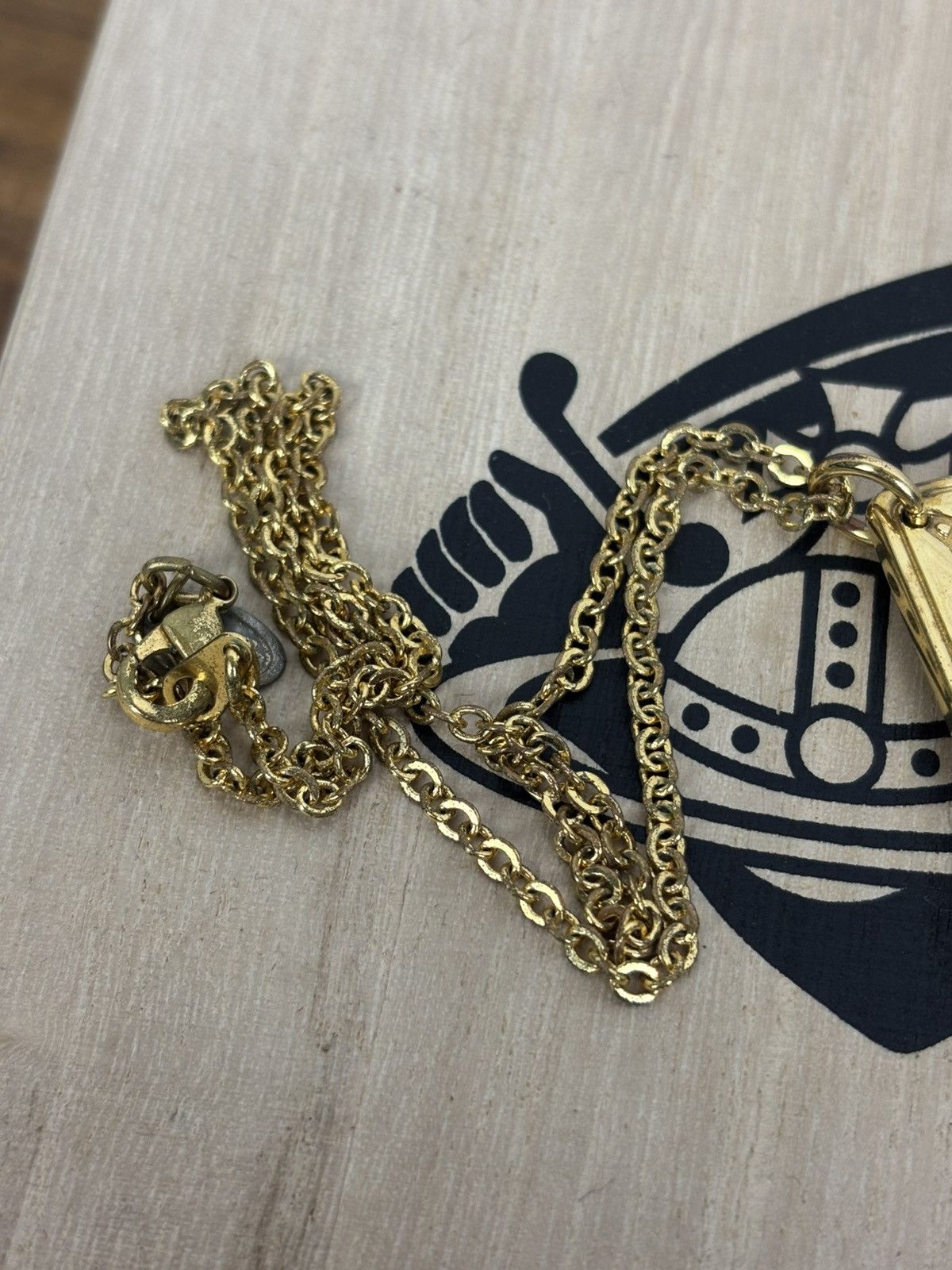 Vivienne Westwood Vintage Vivienne Westwood Gold Plate Pendant Necklace Size ONE SIZE - 7 Thumbnail