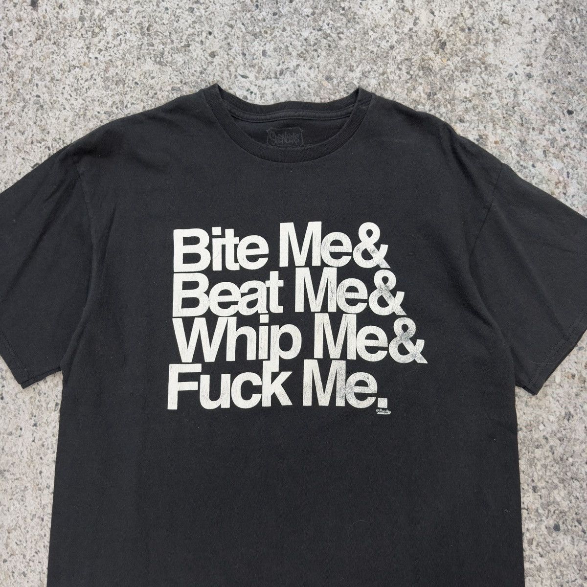Vintage Bite Me Beat Me Whip Me Fuck Me Sex Tee ERD Grunge Size US L / EU 52-54 / 3 - 4 Thumbnail