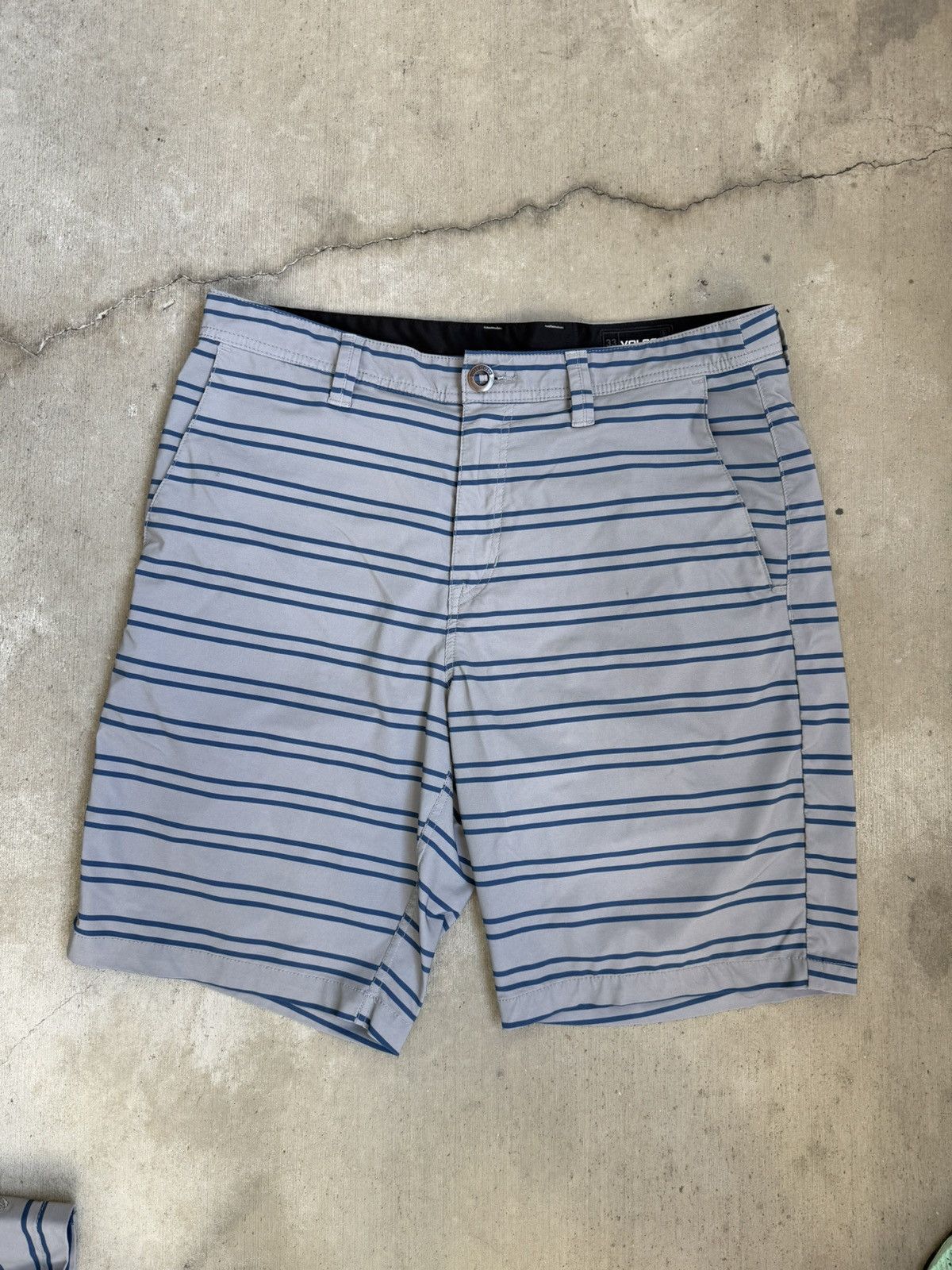 Volcom Volcom Striped Boardshorts Size US 33 - 1 Thumbnail