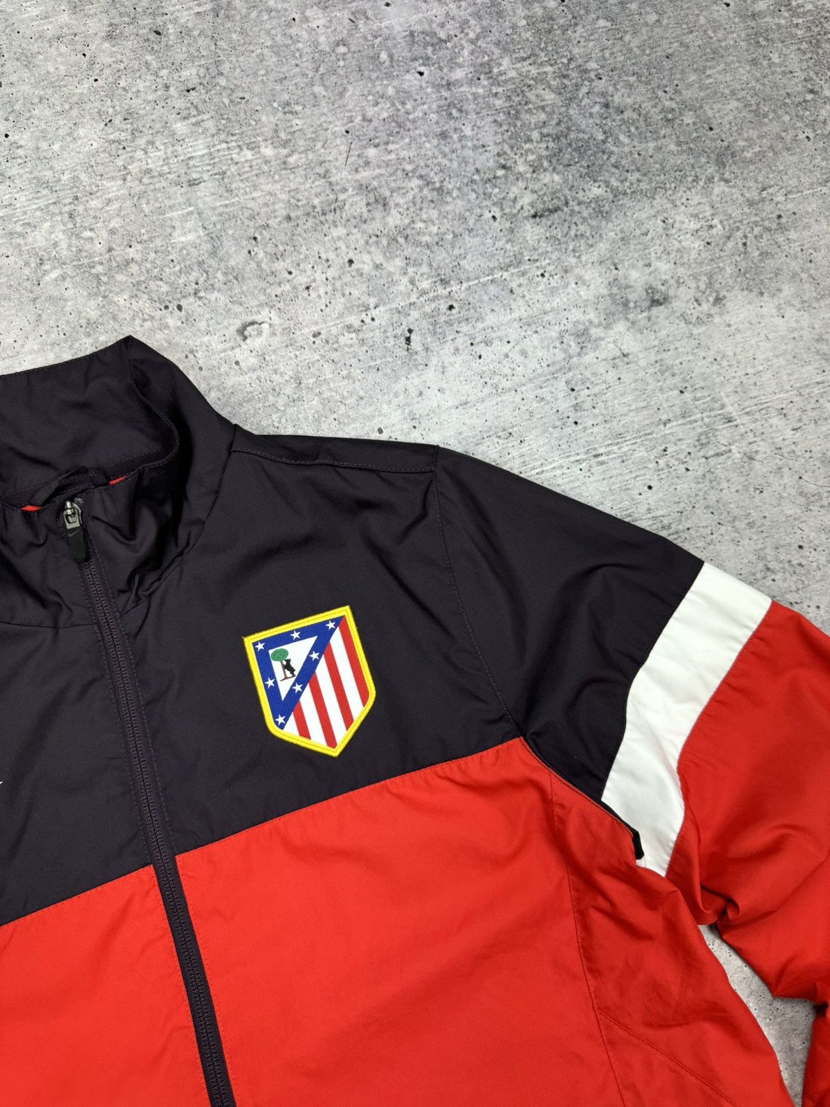 Nike × Vintage Vintage Nike Athletico Madrid Y2K Nylon Soccer Bomber Jacket Size US S / EU 44-46 / 1 - 6 Thumbnail