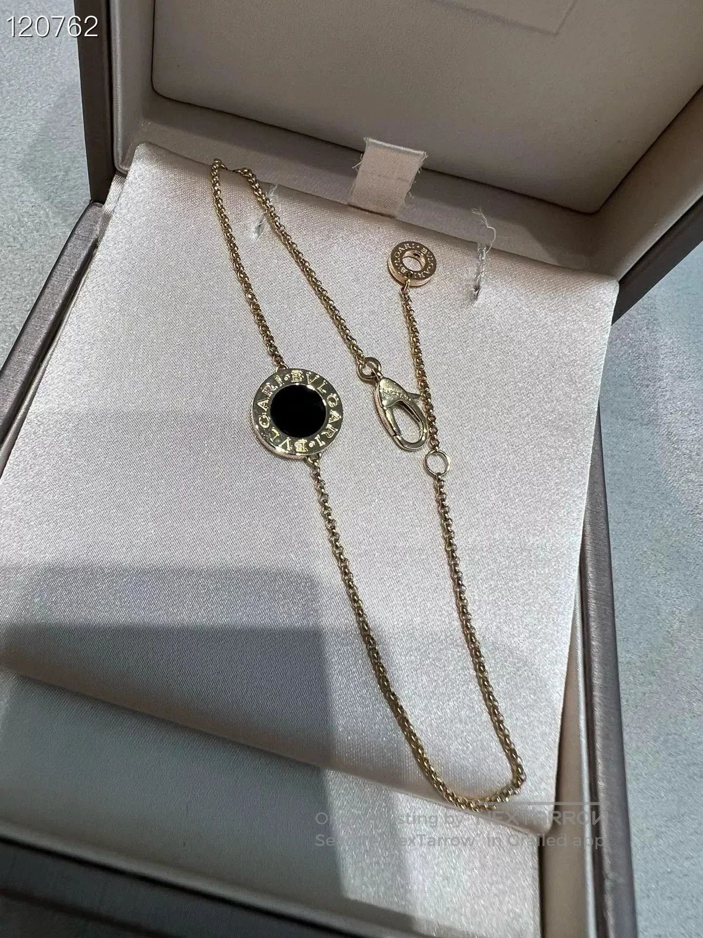 Bvlgari Bulgari Black Onyx Gold Bracelet. Size ONE SIZE - 4 Thumbnail
