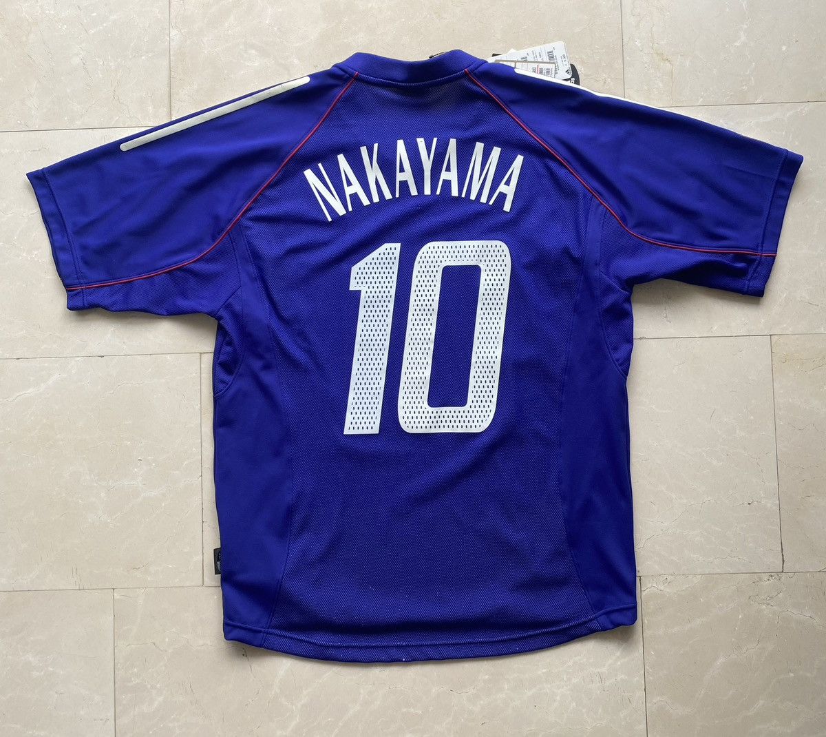 Adidas × Japanese Brand * rare * Japan 2002 home jersey #10 Nakayama size large MEN Size US L / EU 52-54 / 3 - 15 Thumbnail