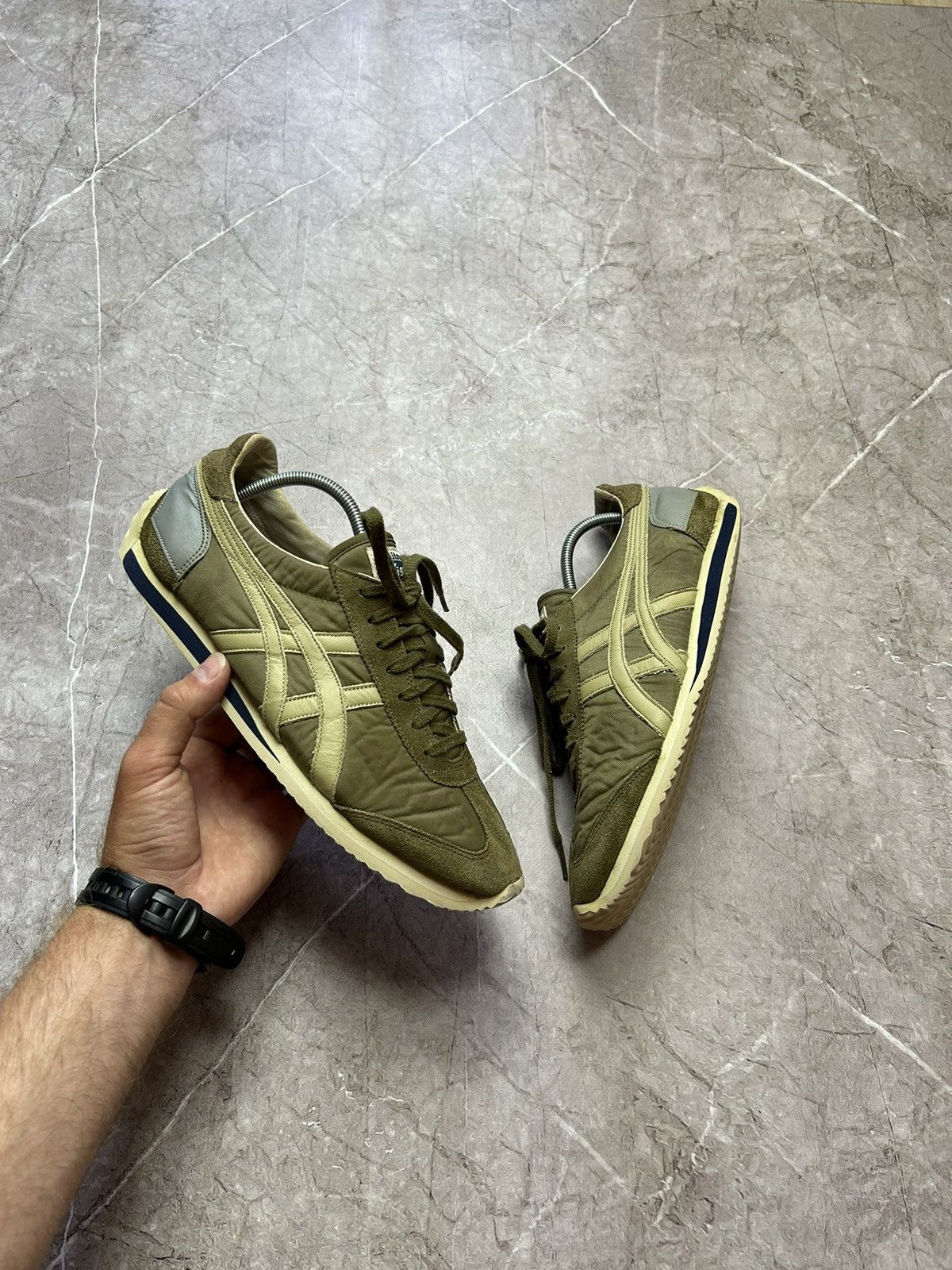 Asics Vintage ASICS Onitsuka Tiger Mexico 66 Sneakers Size US 9 / EU 42 - 2 Thumbnail