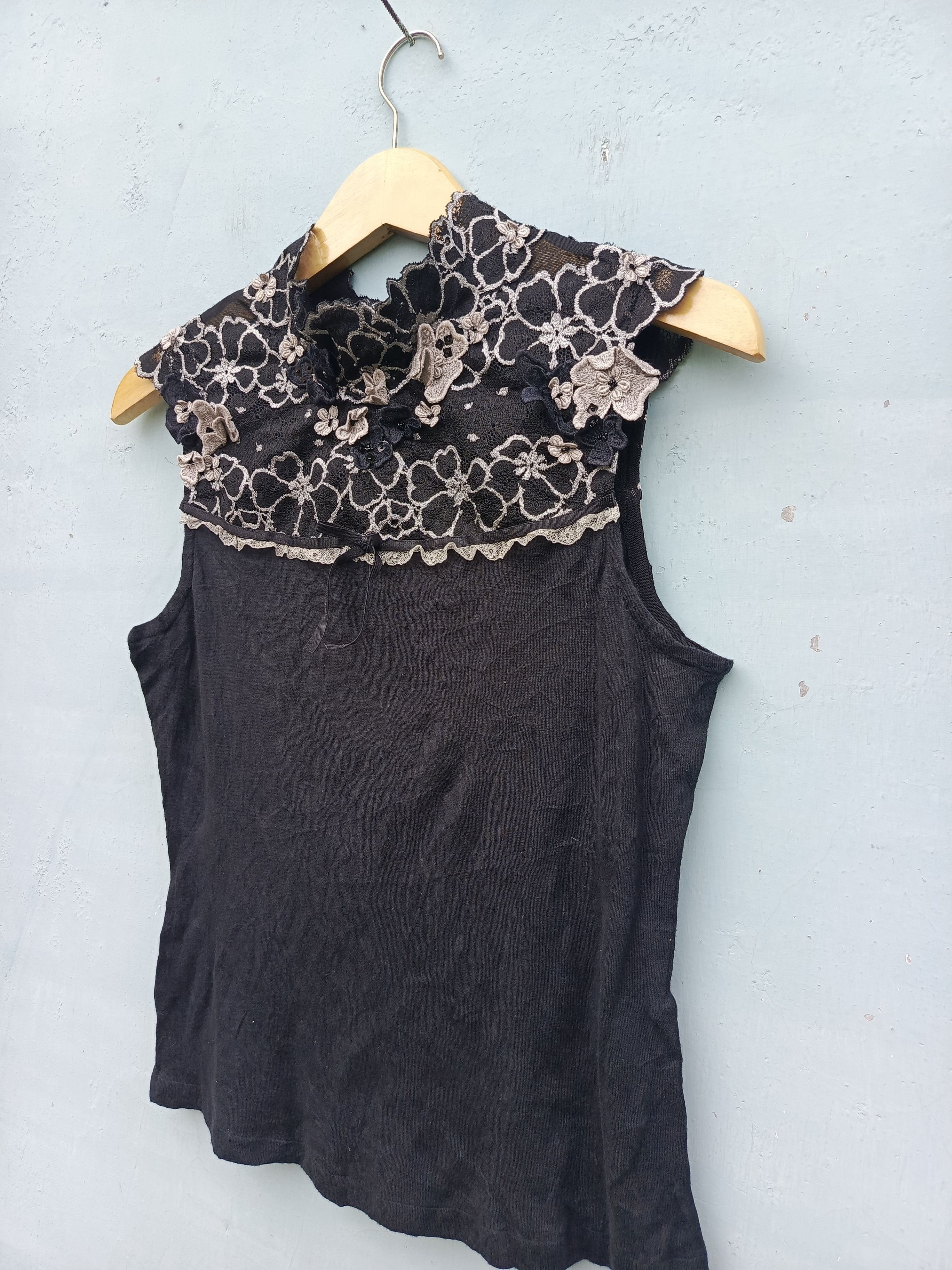 Japanese Brand AMITIE Lace Collar Sleeveless Top – Elegant & Refined Size M / US 6-8 / IT 42-44 - 3 Thumbnail