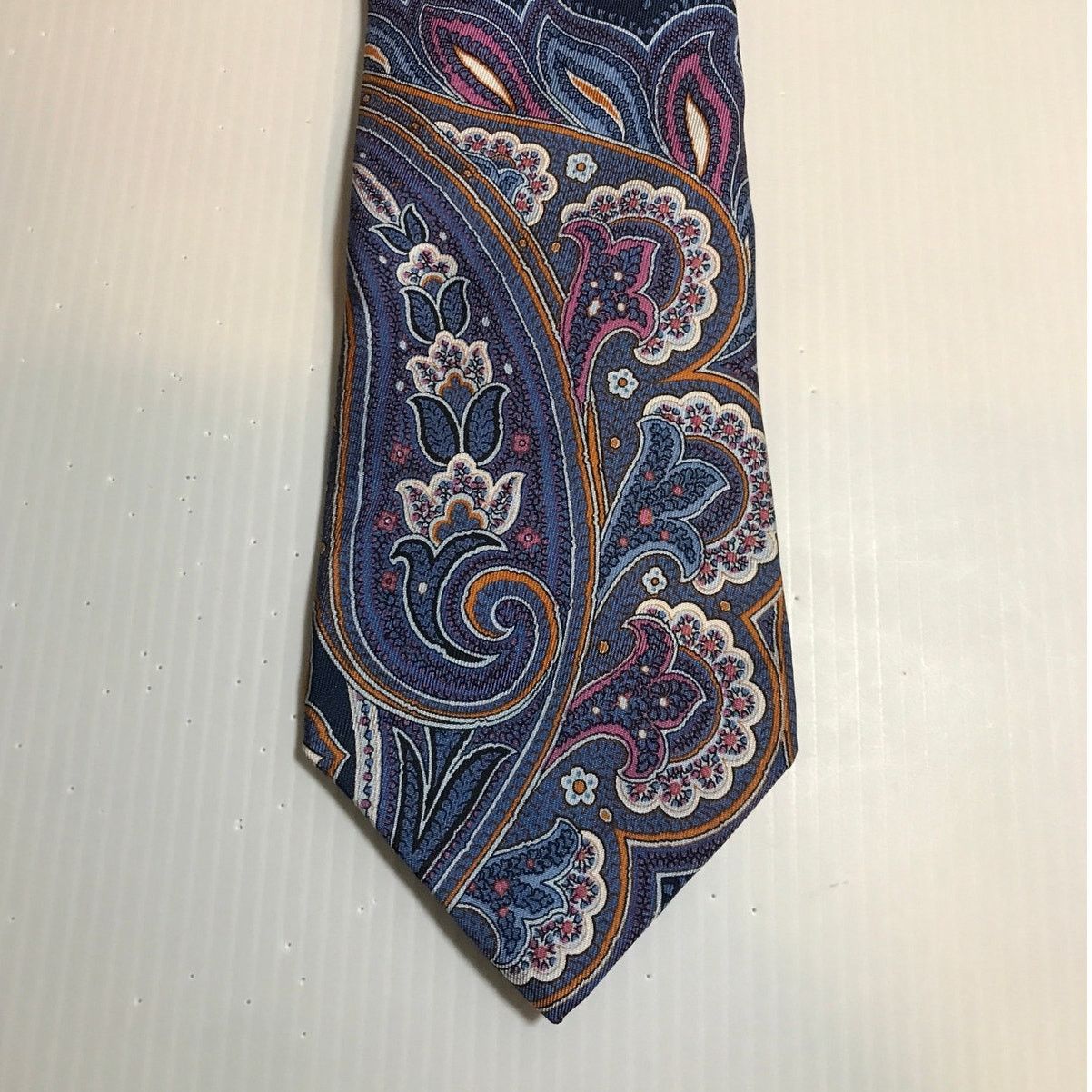 Roundtree & Yorke Roundtree & Yorke Floral Silk Long, Classic Necktie Size ONE SIZE - 1 Thumbnail