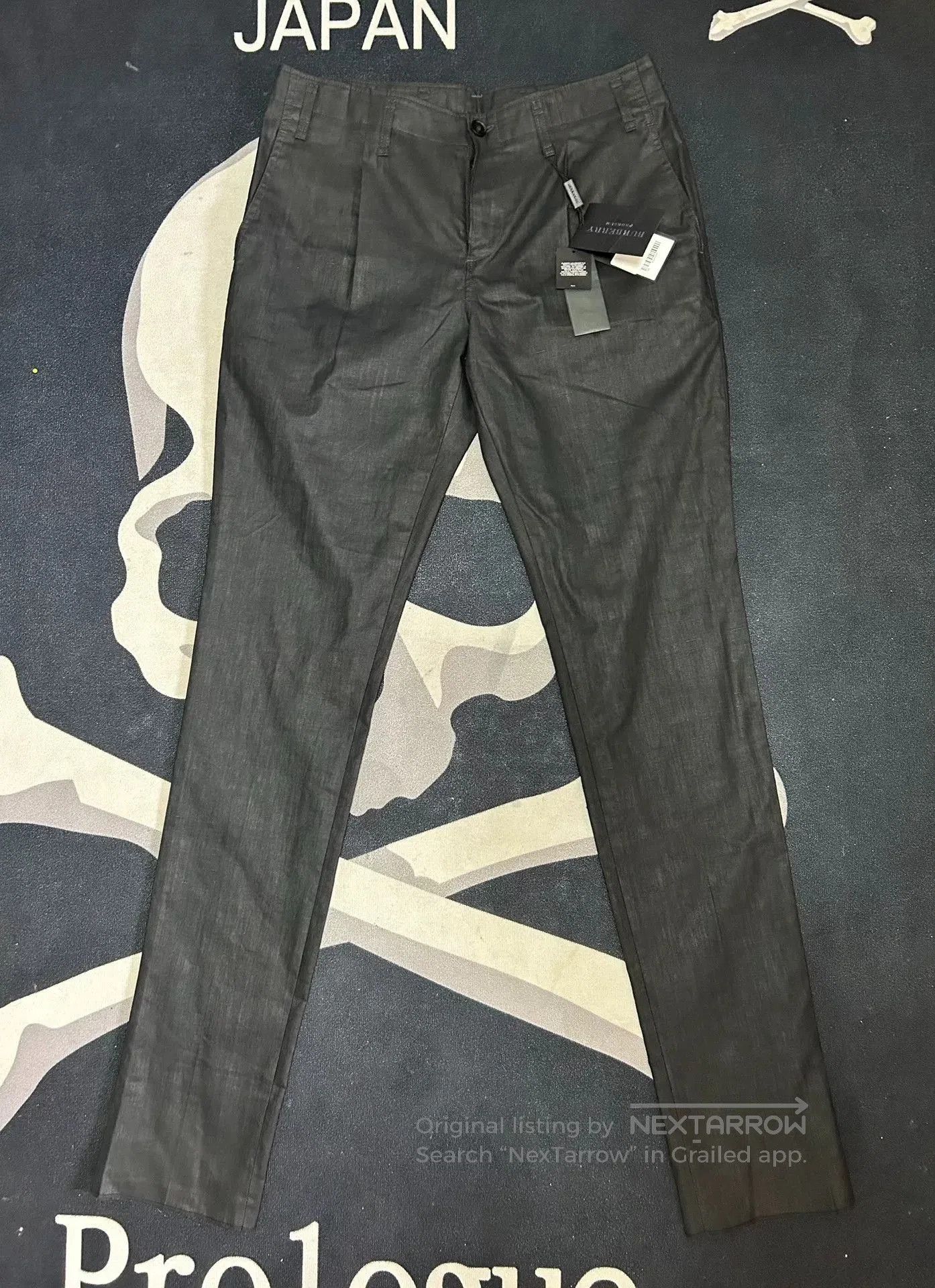 Burberry Casual Pants with Silk Lining.