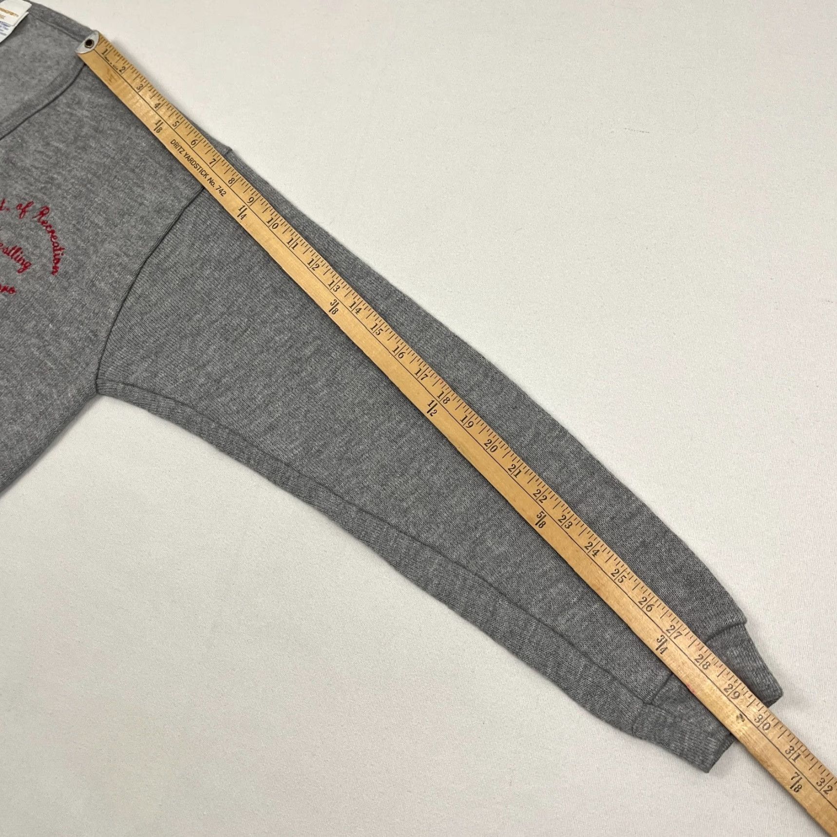 Vintage VINTAGE Springfoot Wrestling Sweatshirt Mens L Gray Jersey Knit Embroidered Logo USA Made Size US L / EU 52-54 / 3 - 6 Thumbnail