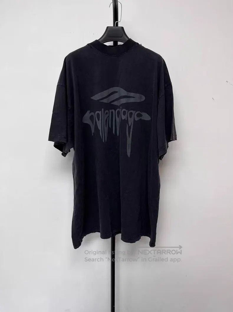 Balenciaga Balenciaga Oversized round neck short sleeve T-shirt Size US L / EU 52-54 / 3 - 1 Thumbnail