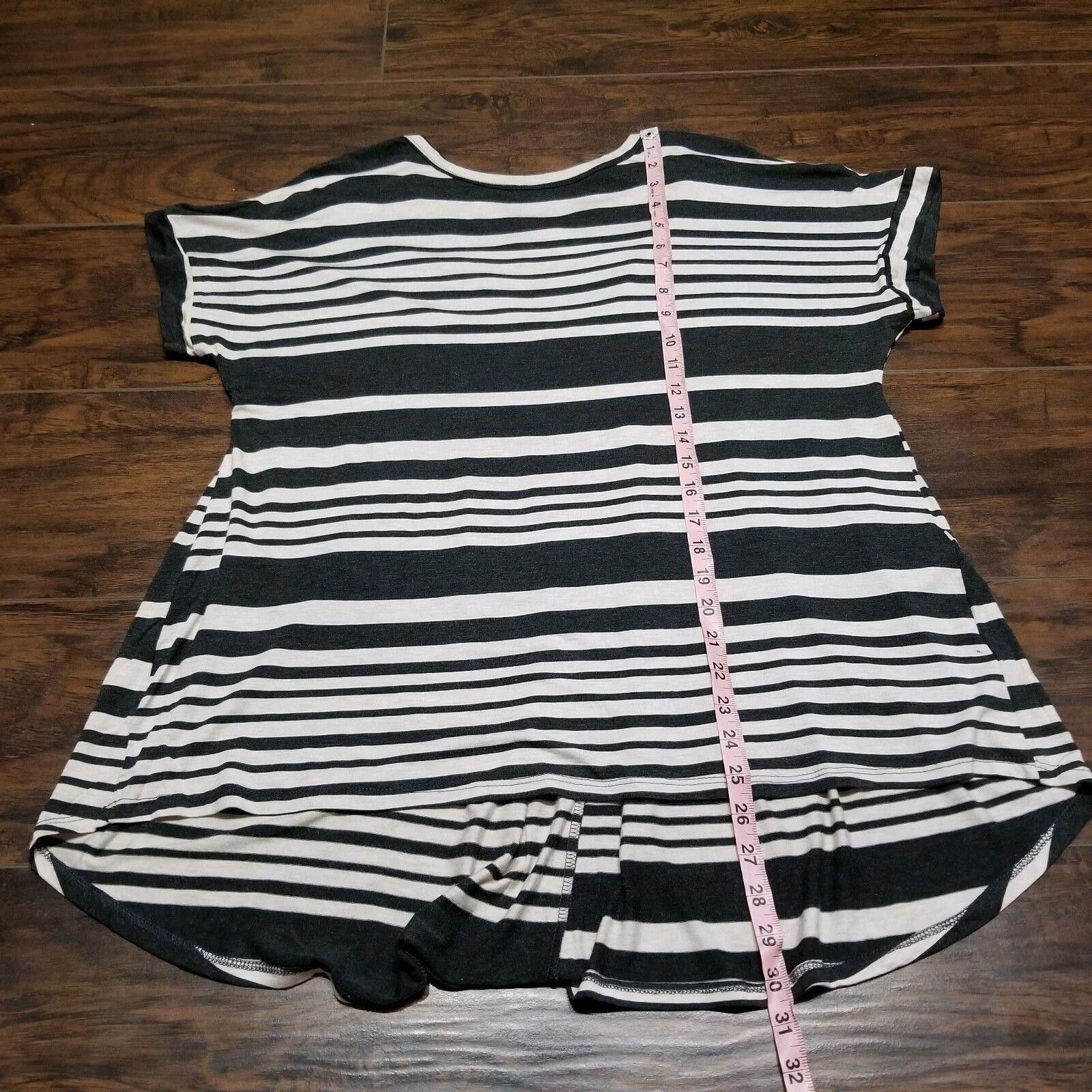 Designer 143 Story By Line Up Top Large Striped Criss Cross Gray Size L / US 10 / IT 46 - 5 Thumbnail