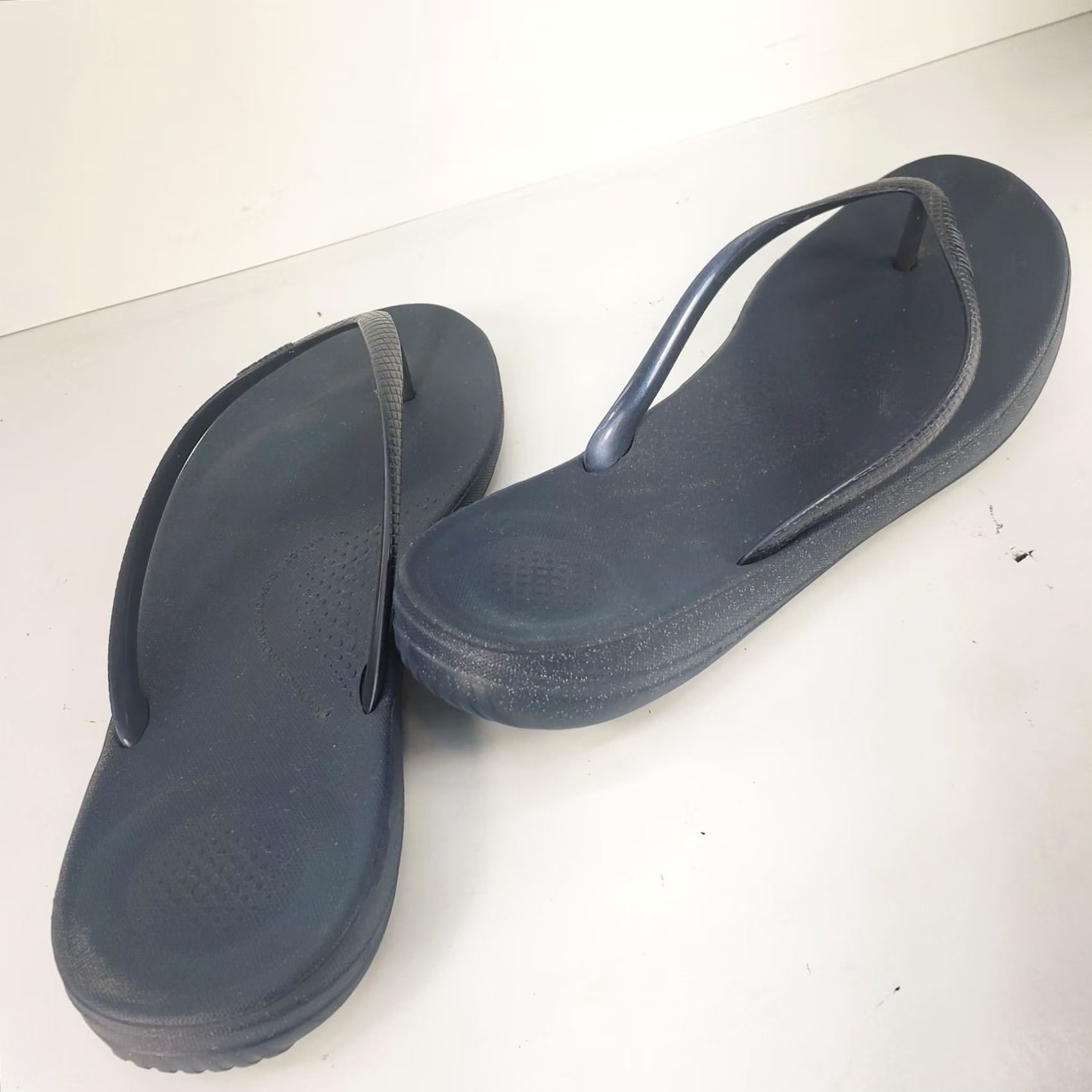 Vintage FitFlop Iqushion Blue Gloss Comfort Flip Flop Womens Size 10 Sandal Size US 8 / IT 38 - 5 Thumbnail