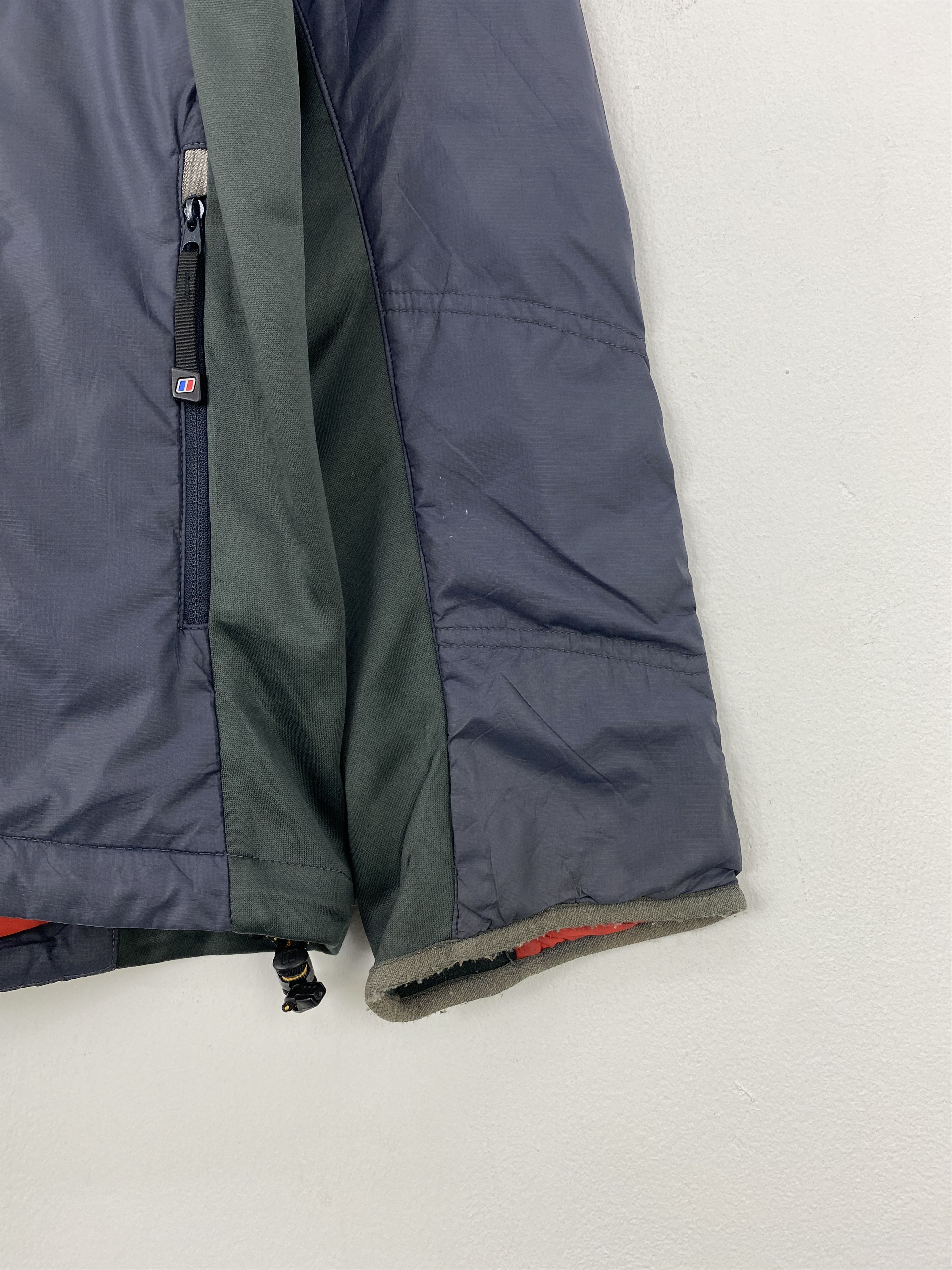 Berghaus Vintage Berghaus Windbreaker Trail Outdoor Jacket J1854 Size US S / EU 44-46 / 1 - 10 Thumbnail