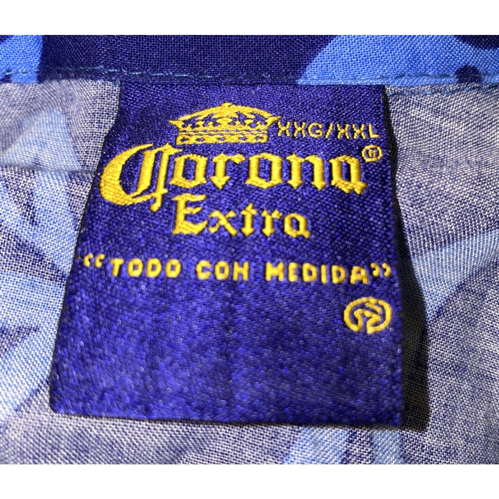 ALOHAS Corona Extra Mens Blue Beer Print Aloha Hawaiian Shirt 2XL Blue Hawaiian Aloha Shirts Mens Size US XXL / EU 58 / 5 - 6 Thumbnail