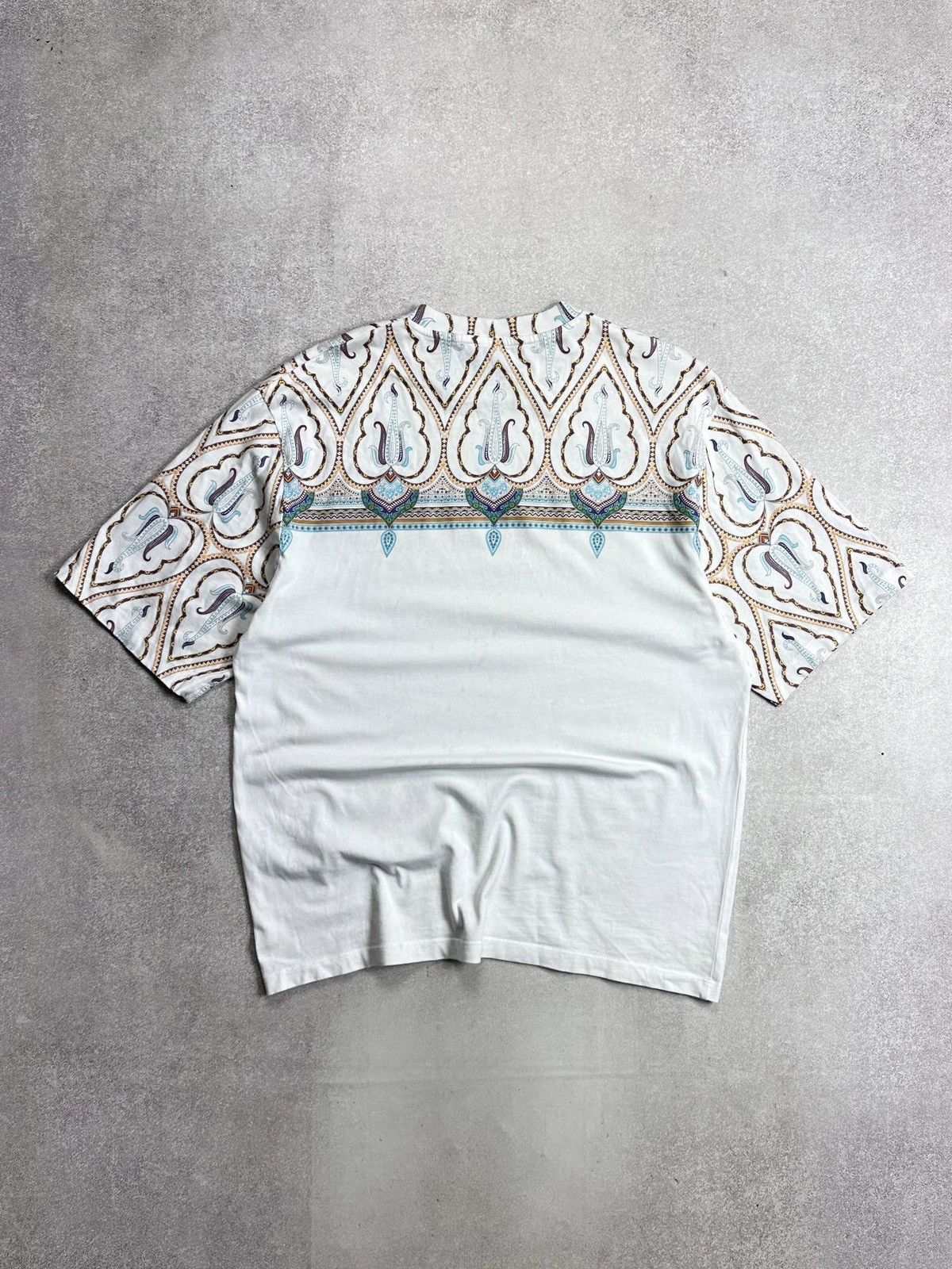 Etro Vintage Etro All over Geometrical T-shirt L Size US L / EU 52-54 / 3 - 7 Thumbnail