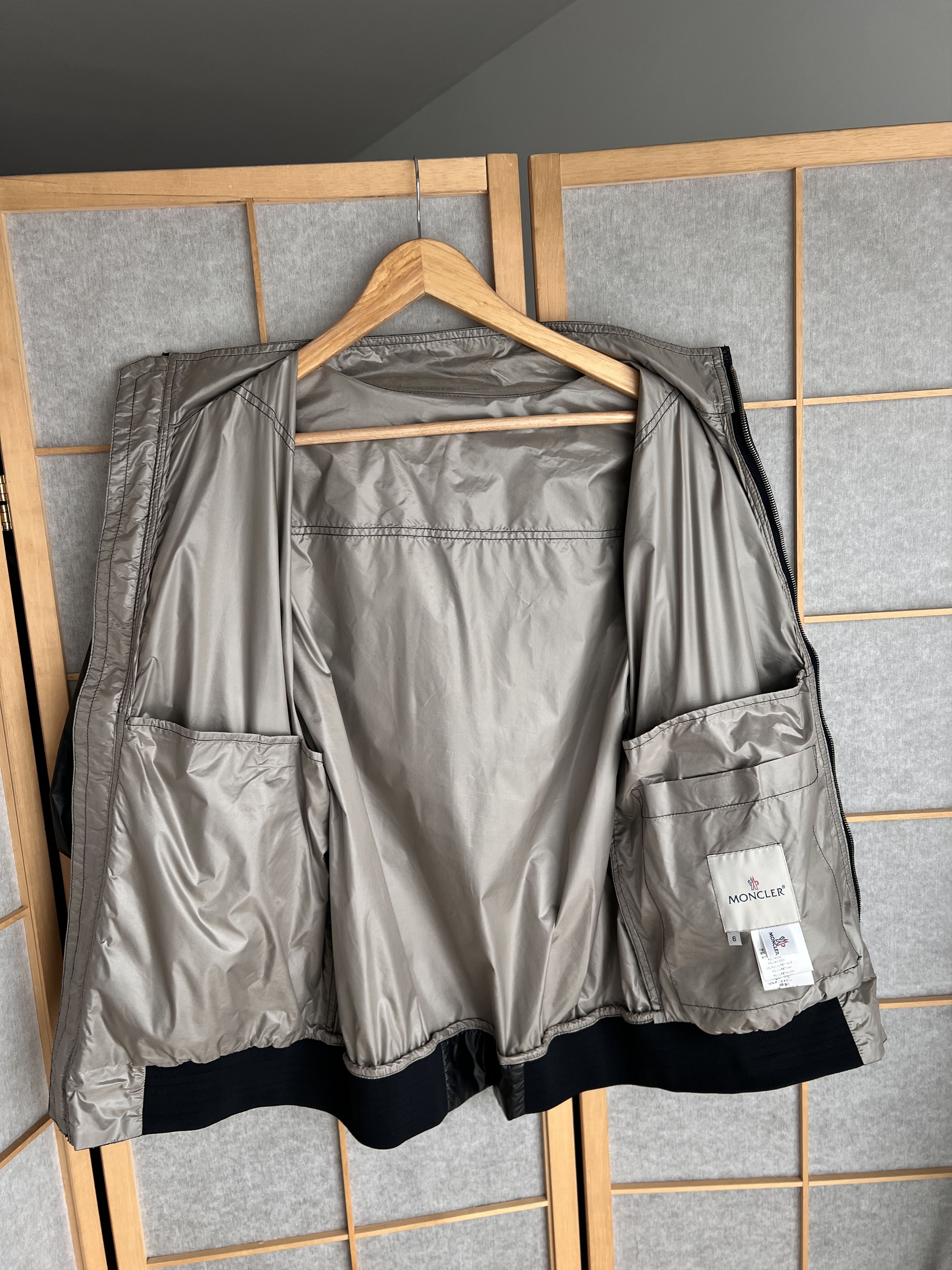 Moncler Moncler Pomolos jacket luxury PU leather vintage bomber rare Size US L / EU 52-54 / 3 - 16 Thumbnail