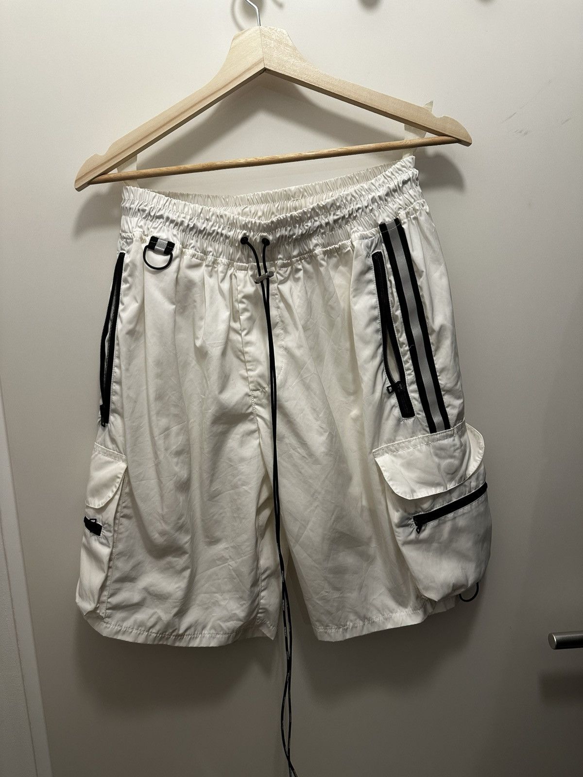 Represent Clo. Represent Shorts White Size US 40 / EU 56 - 1 Thumbnail