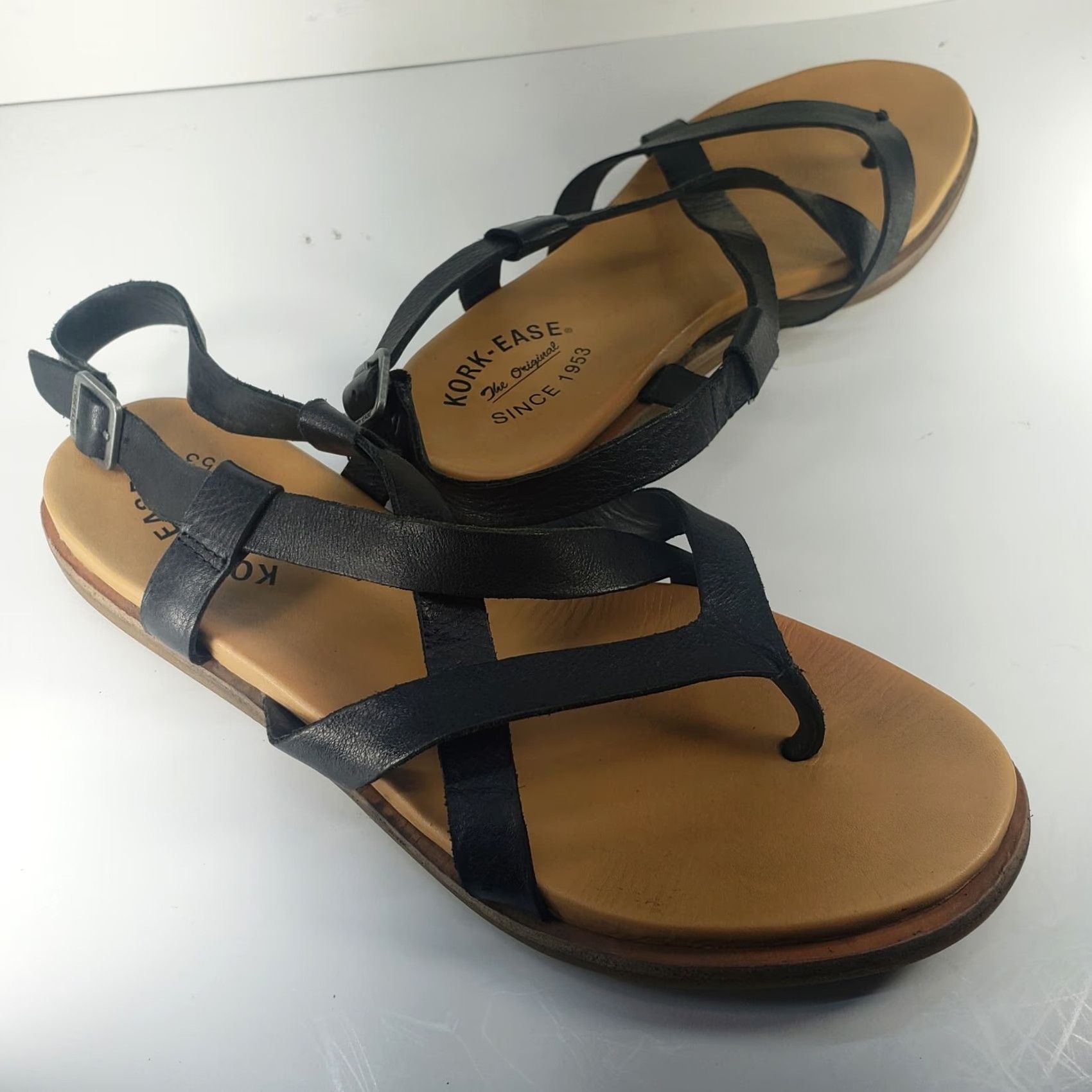 Vintage Kork-Ease Sandal Womens Size 9 Black Leather Strappy Cushioned Bed Thong Flat Buckle Shoes Size US 9 / IT 39 - 3 Thumbnail