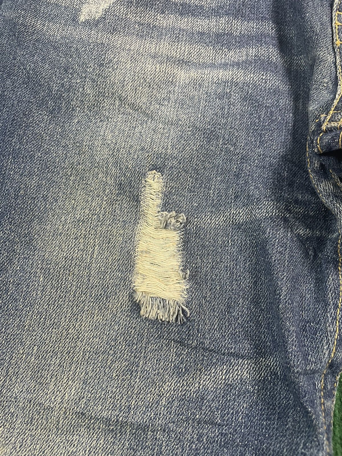 If Six Was Nine Vintage Japanese Jean with Koi Fish Painted Size US 32 / EU 48 - 6 Thumbnail