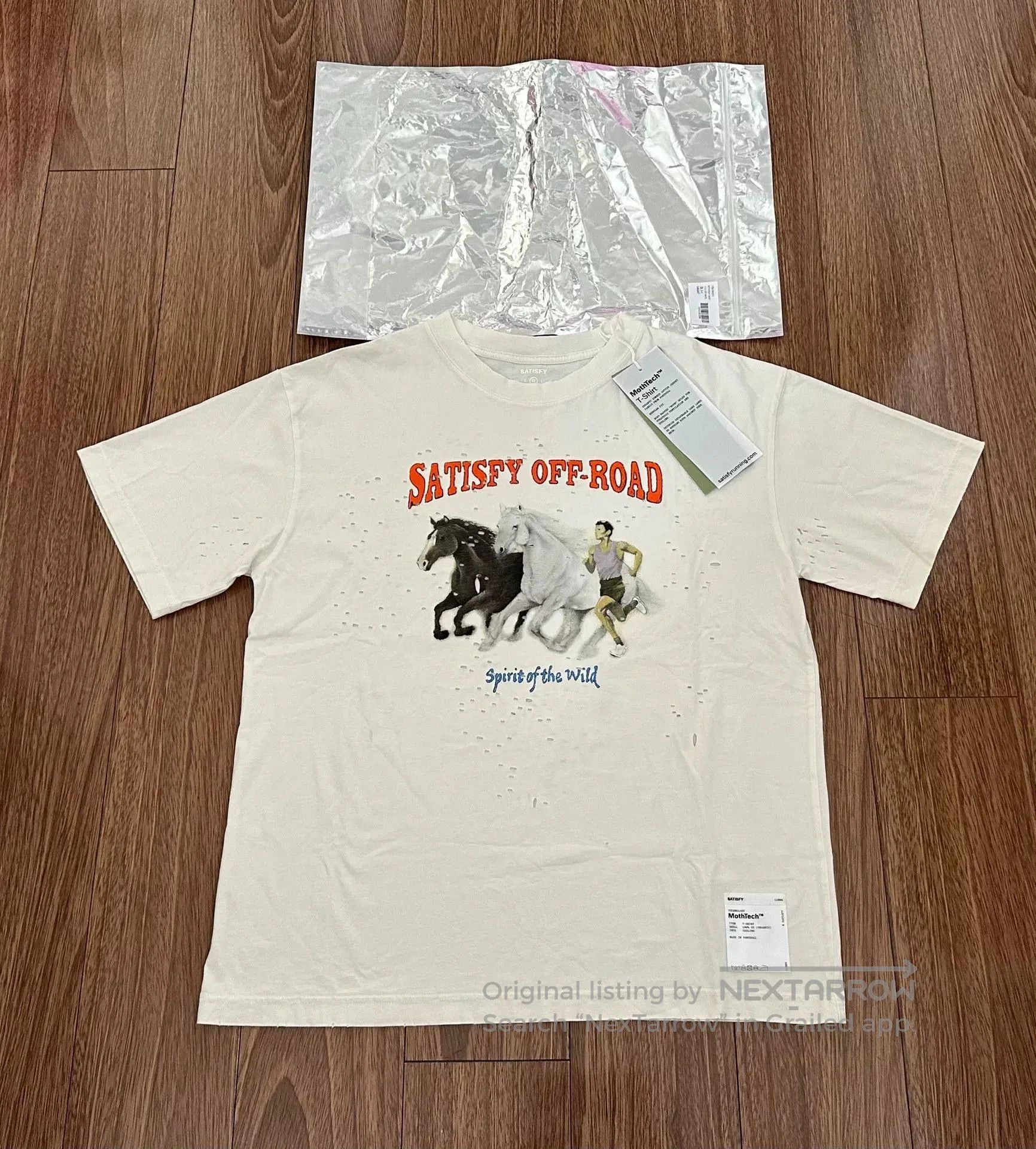 Satisfy satisfy running mothtech short sleeve t. Size US M / EU 48-50 / 2 - 1 Thumbnail